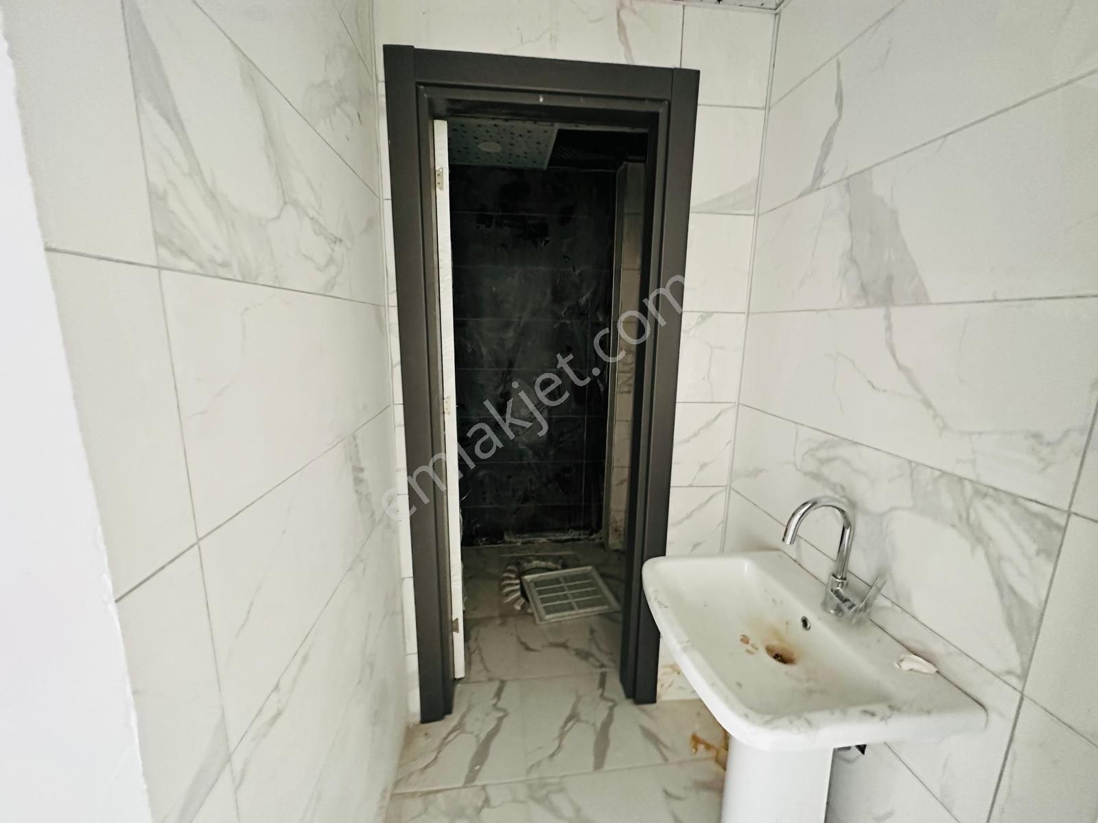 Dinç Emlaktan Satılık Sıfır 3+1 Daire Ön Cephe - Görsel 19