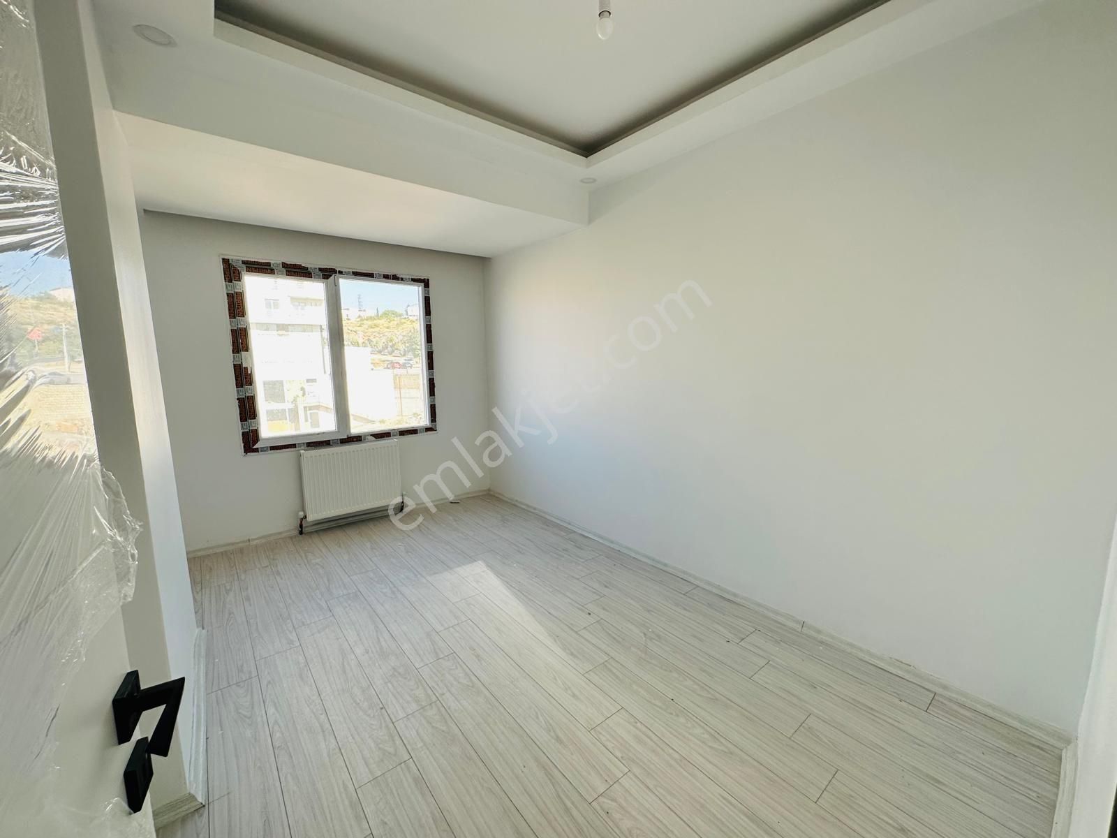 Dinç Emlaktan Satılık Sıfır 3+1 Daire Ön Cephe - Görsel 9