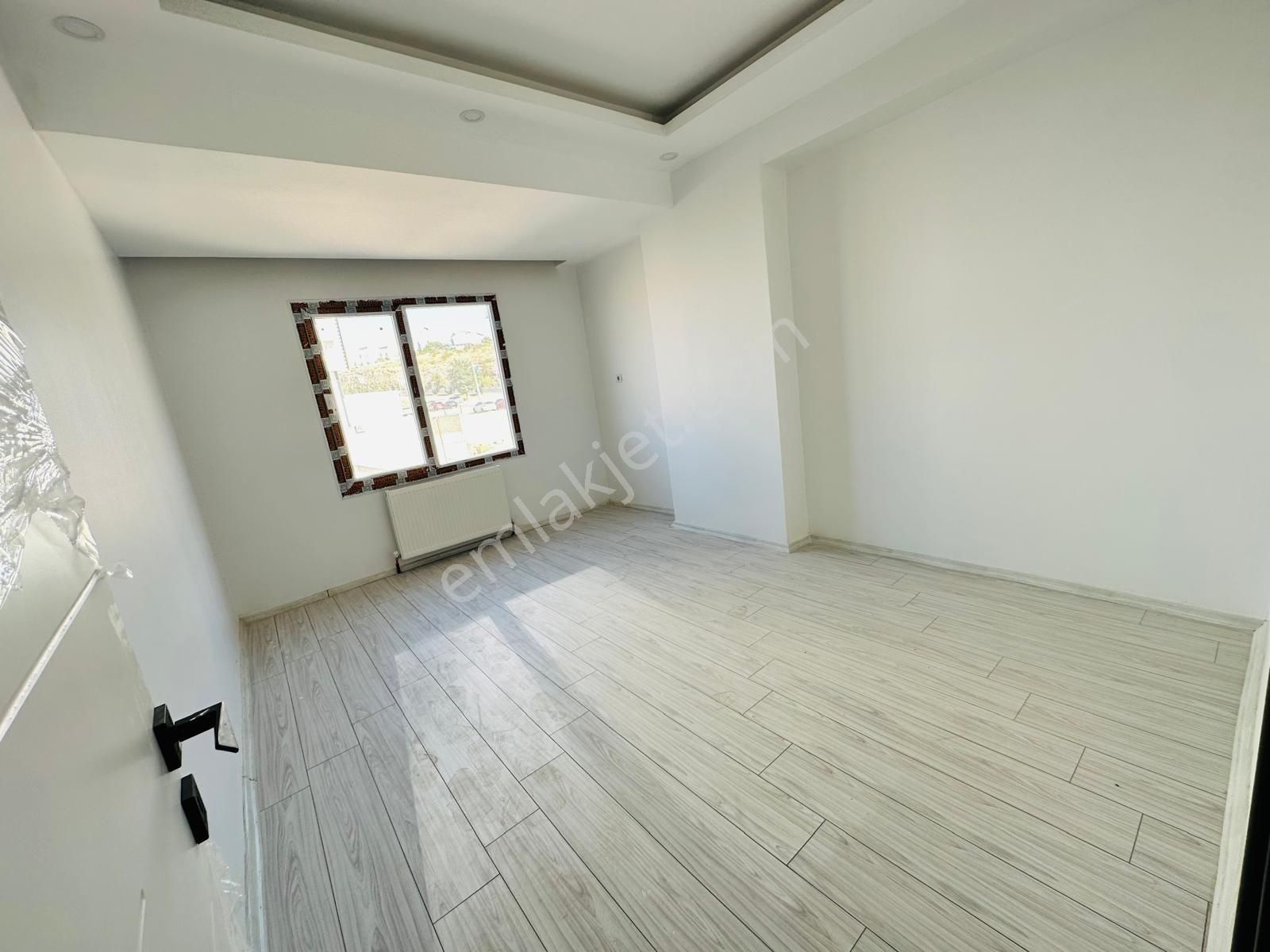 Dinç Emlaktan Satılık Sıfır 3+1 Daire Ön Cephe - Görsel 6