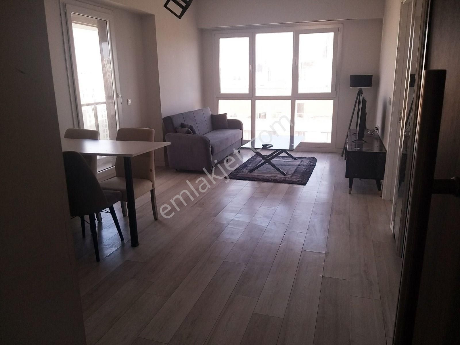 Esenyurt Zafer Mah,babacan Premium Sitesinde Kiralik Daire 1+1 Eşyalı Balkonlu
