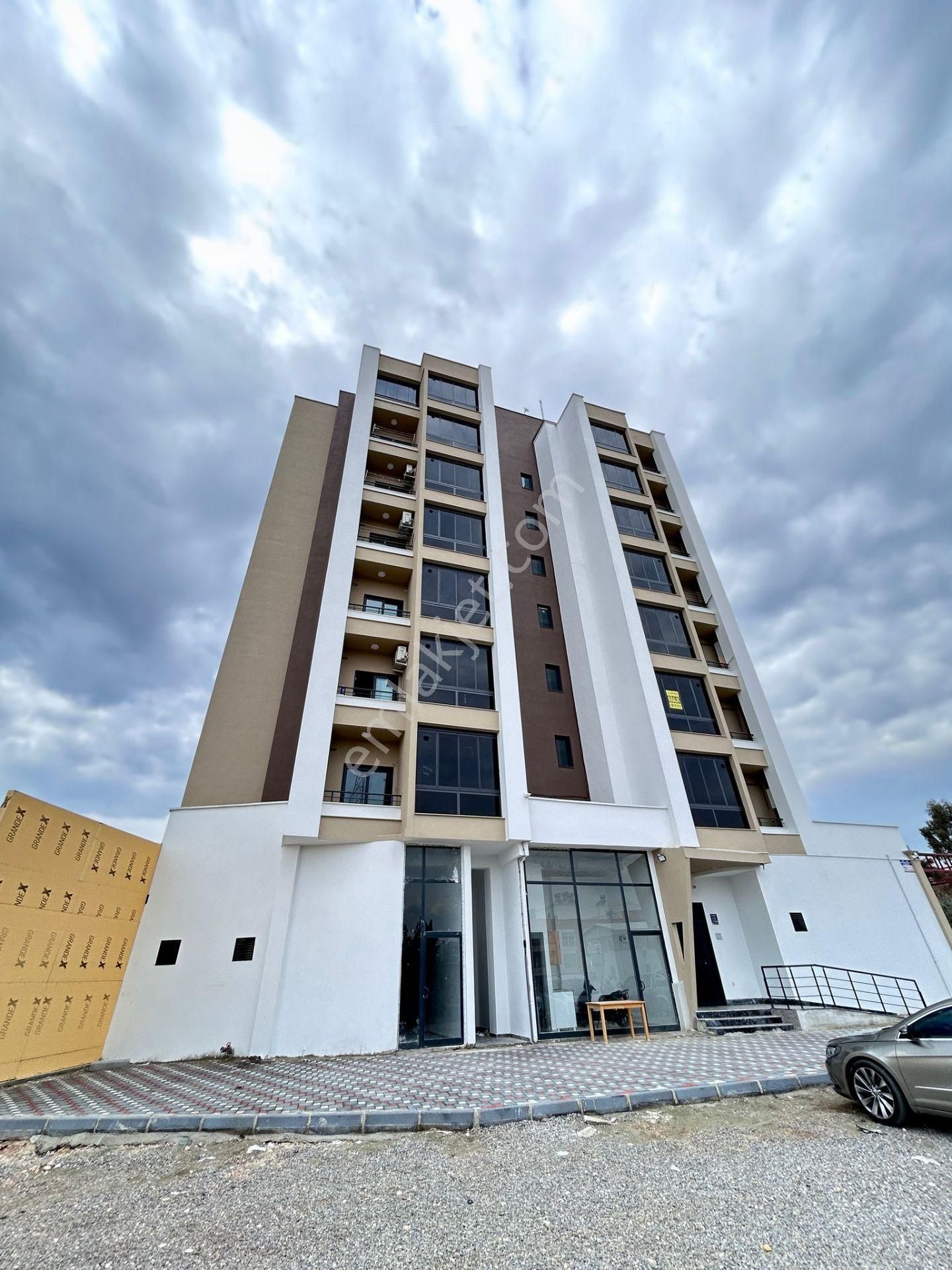 Parla'dan Üniversite Caddesi Üstü Satılık Lüks Sıfır Daire - Görsel 2