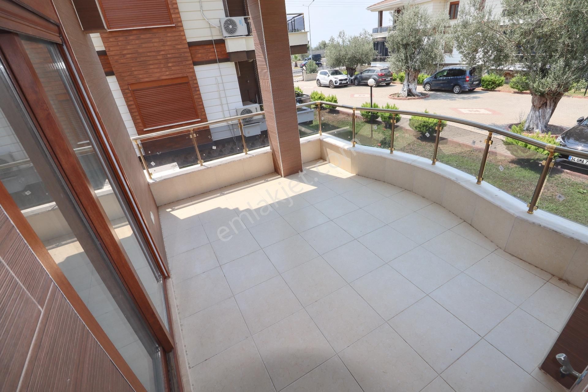 Mahmut İşler'den Havuzlu Denize 50 Metre Satılık 2+1 Geniş Daire - Görsel 19
