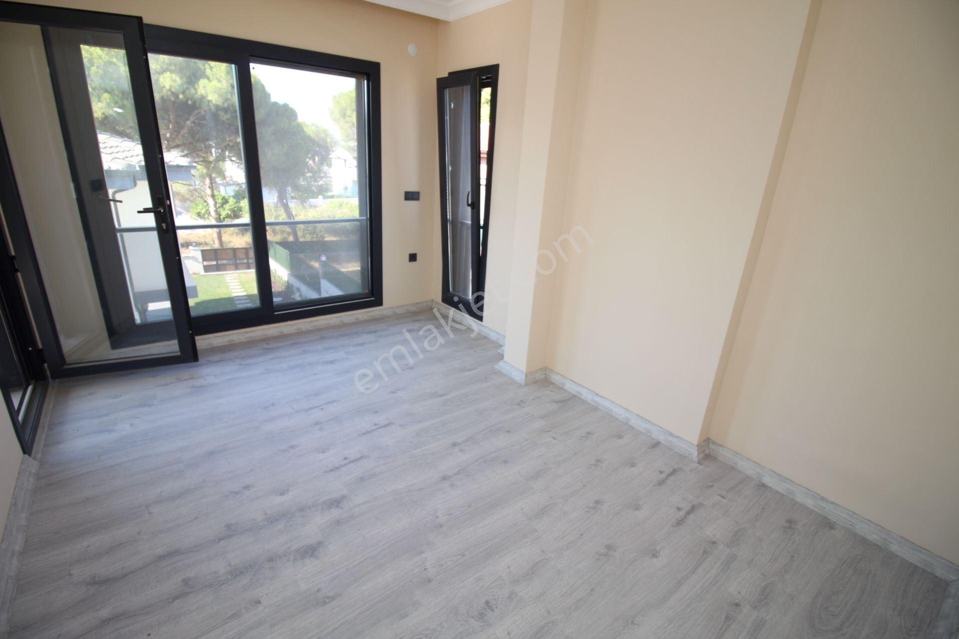 Mordoğan Çamlık Mevkiinde Tam Müstakil Satılık Villa - Görsel 19