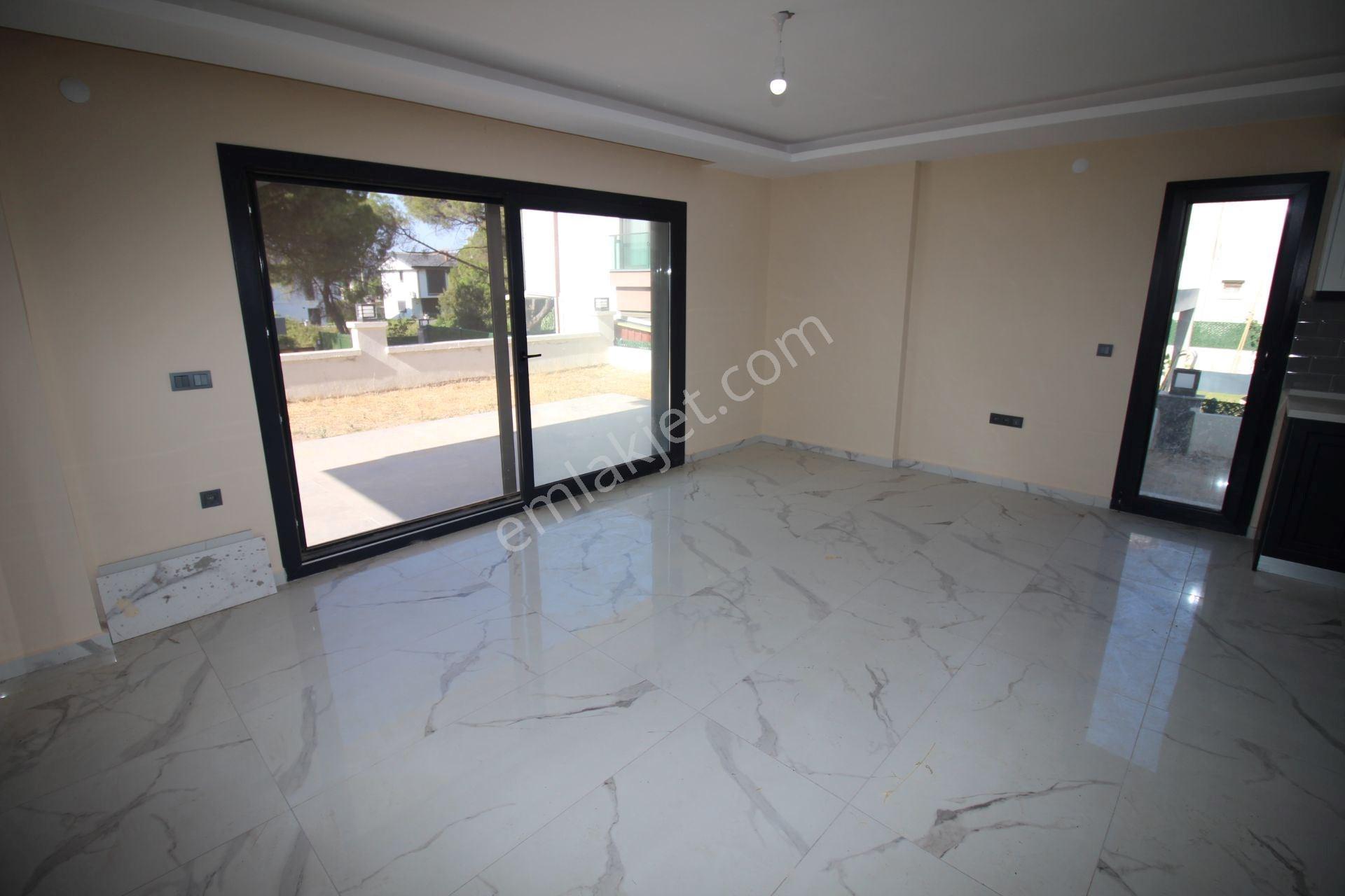 Mordoğan Çamlık Mevkiinde Tam Müstakil Satılık Villa - Görsel 5