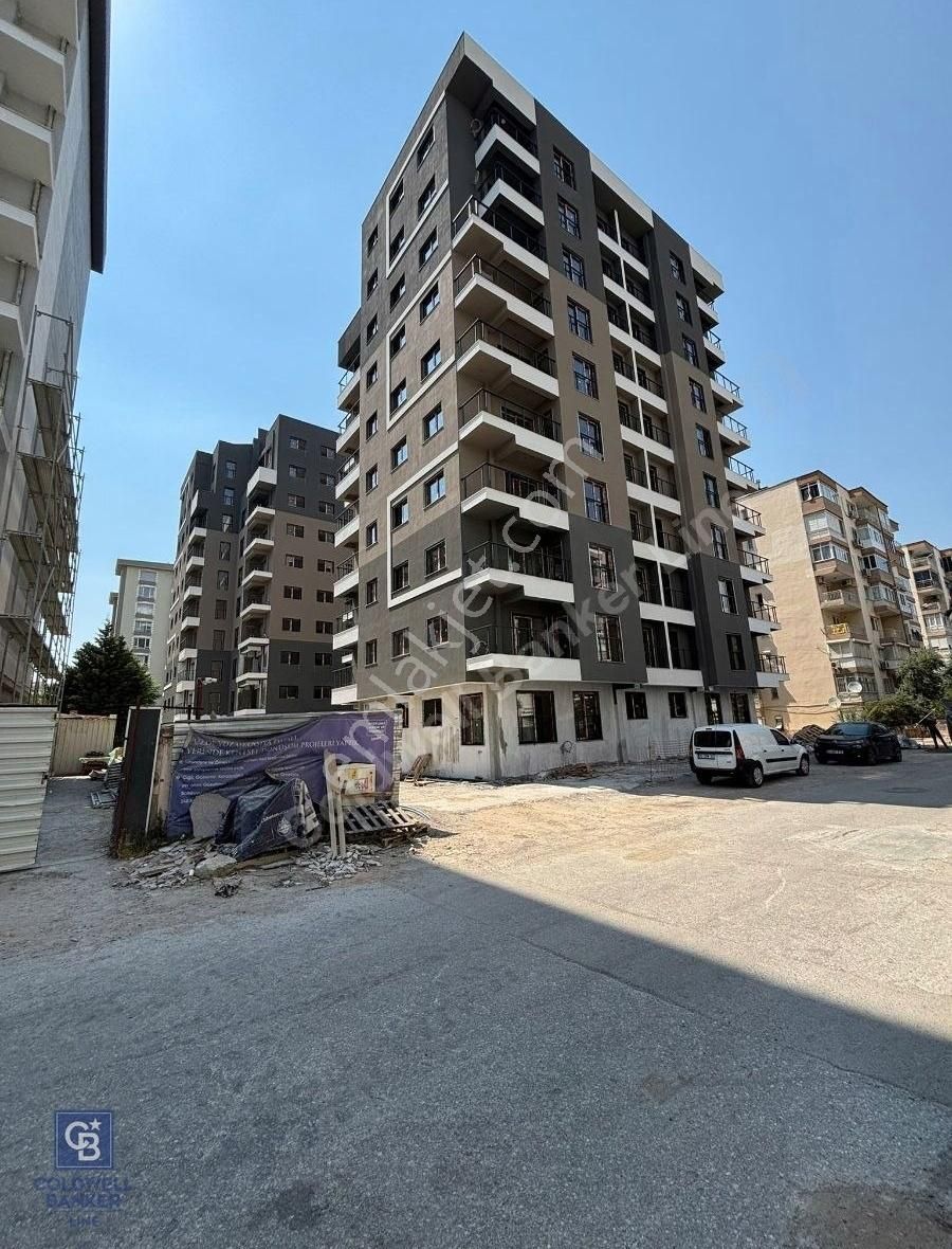 Fırat Günnaroğlu'ndan Bayraklı Manavkuyu 'da Satılık 3+1 Daire
