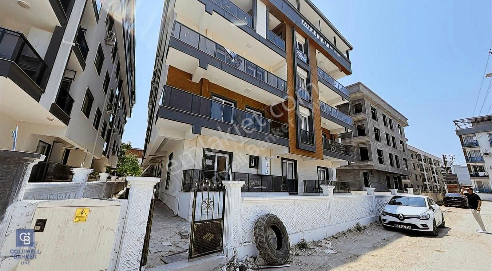İzmir Seyrekte, Yeni Binada Özenle Döşenmiş 1+1 Kiralık Daire!