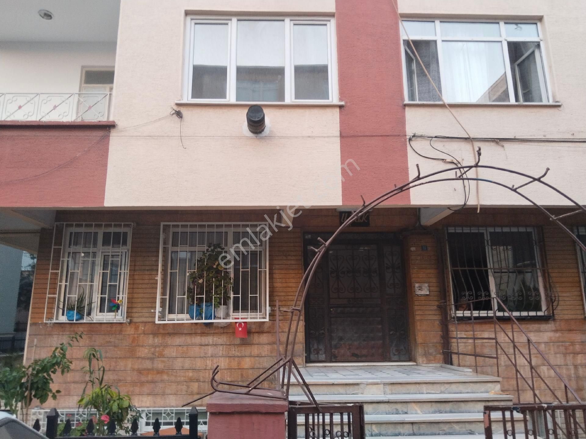 Zuhuratbaba 3+1 Kiralık Daire