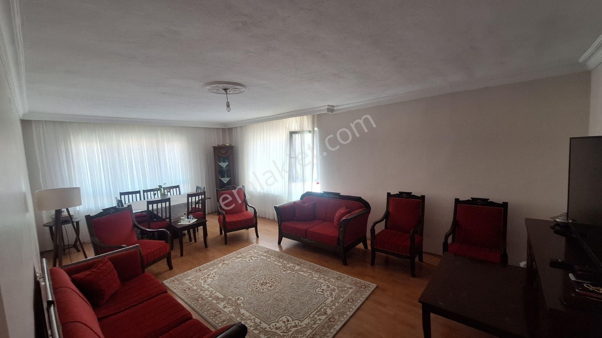 Keçiören Aktepede 3+1 Katta Geniş İskanlı Daire