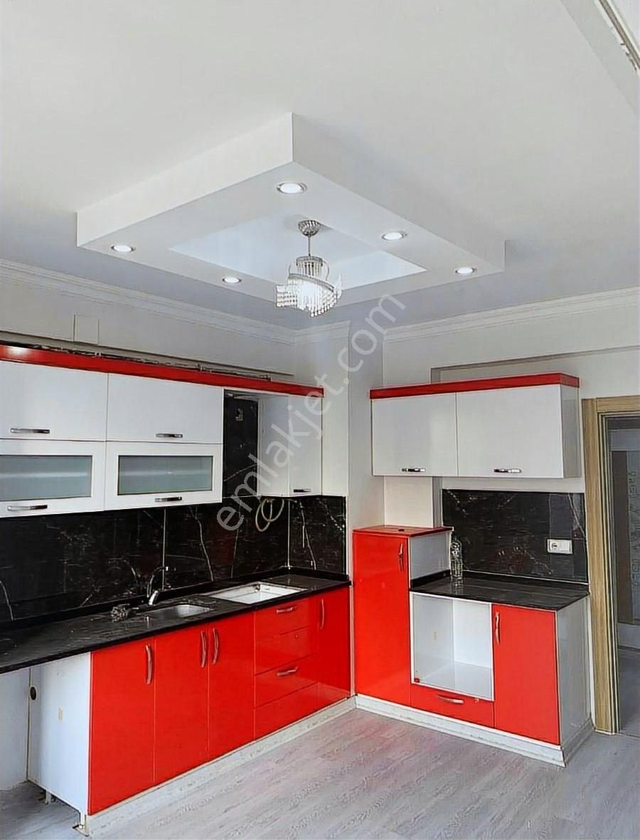 İsmail Yıldırım Emlaktan Vadi Mah 4+1 Satılık 160m2 Net Daire