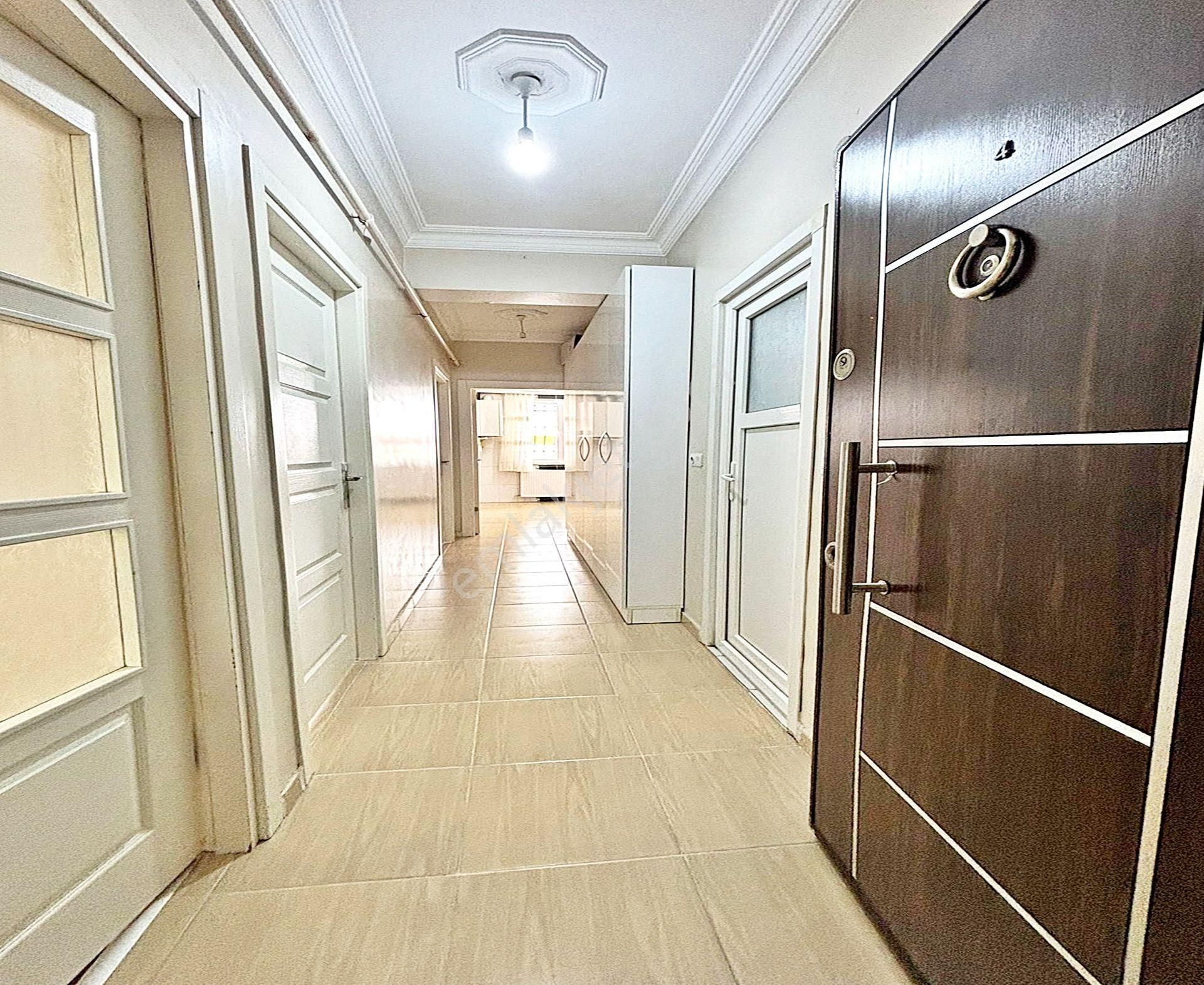 Merkezde Köşe 2+1 Acil Satılık Daire