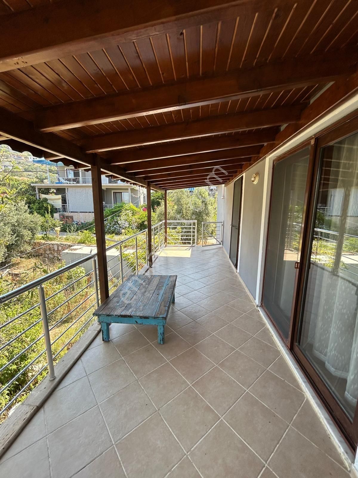Lotus'tan Marmaris Söğüt'te Kiralık 4+1 Eşyalı Daire