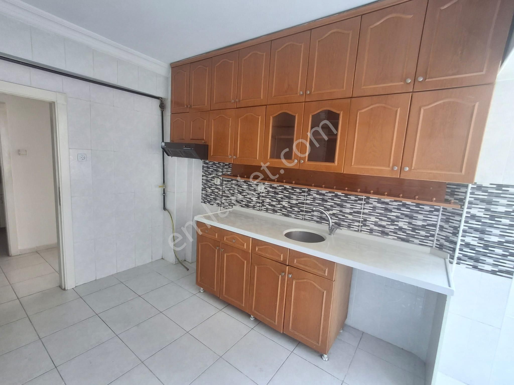 Ayvalı Cad. Üzeri Etlik Şehir Hastanesi Yakını Yapılı 3+1 Daire