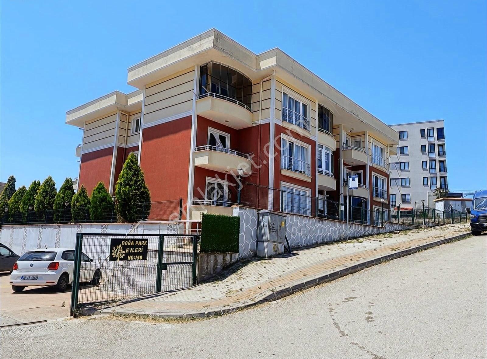 Çayırköy Doğa Park Evlerinde Havuzlu 2+1 Eşyalı Kiralık Daire