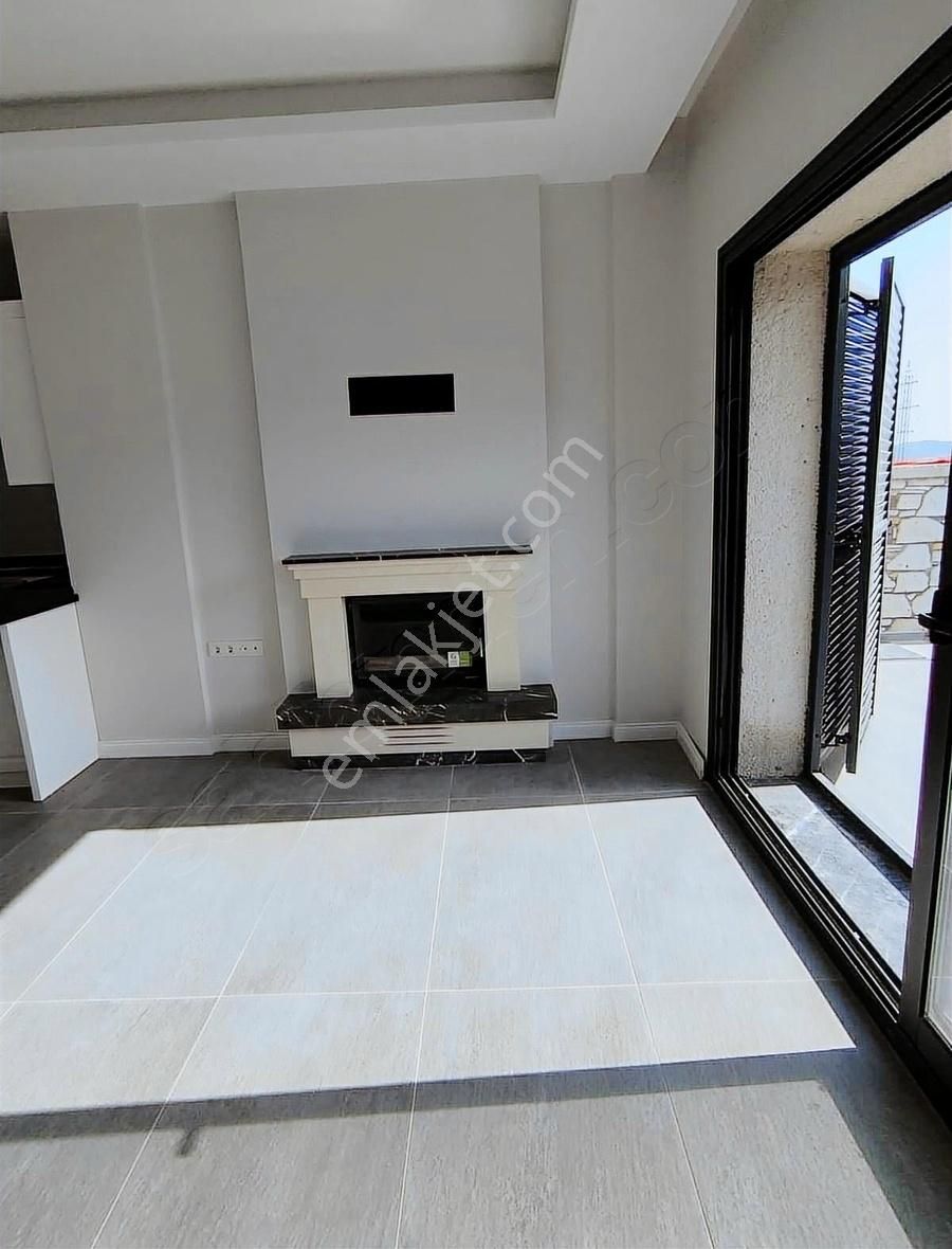 Turyap Alaçatı 'da Satılık Ilıca Plajına Yakın Müstakil Villa - Görsel 19