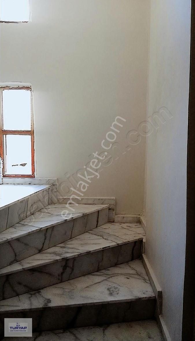 Turyap Çeşme Dalyan Havuzlu Sitede Satılık 4+1 Villa - Görsel 27