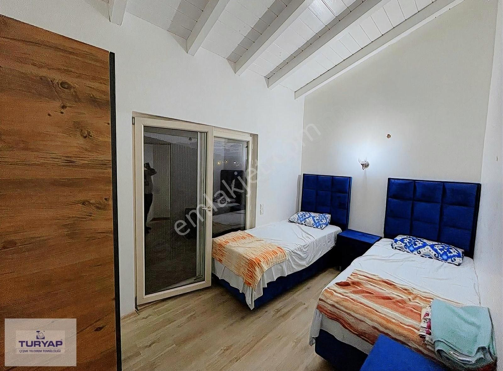 Turyap Çeşme Alaçatı'da Olimpik Havuzlu Sitede Satılık 3+1 Villa - Görsel 21