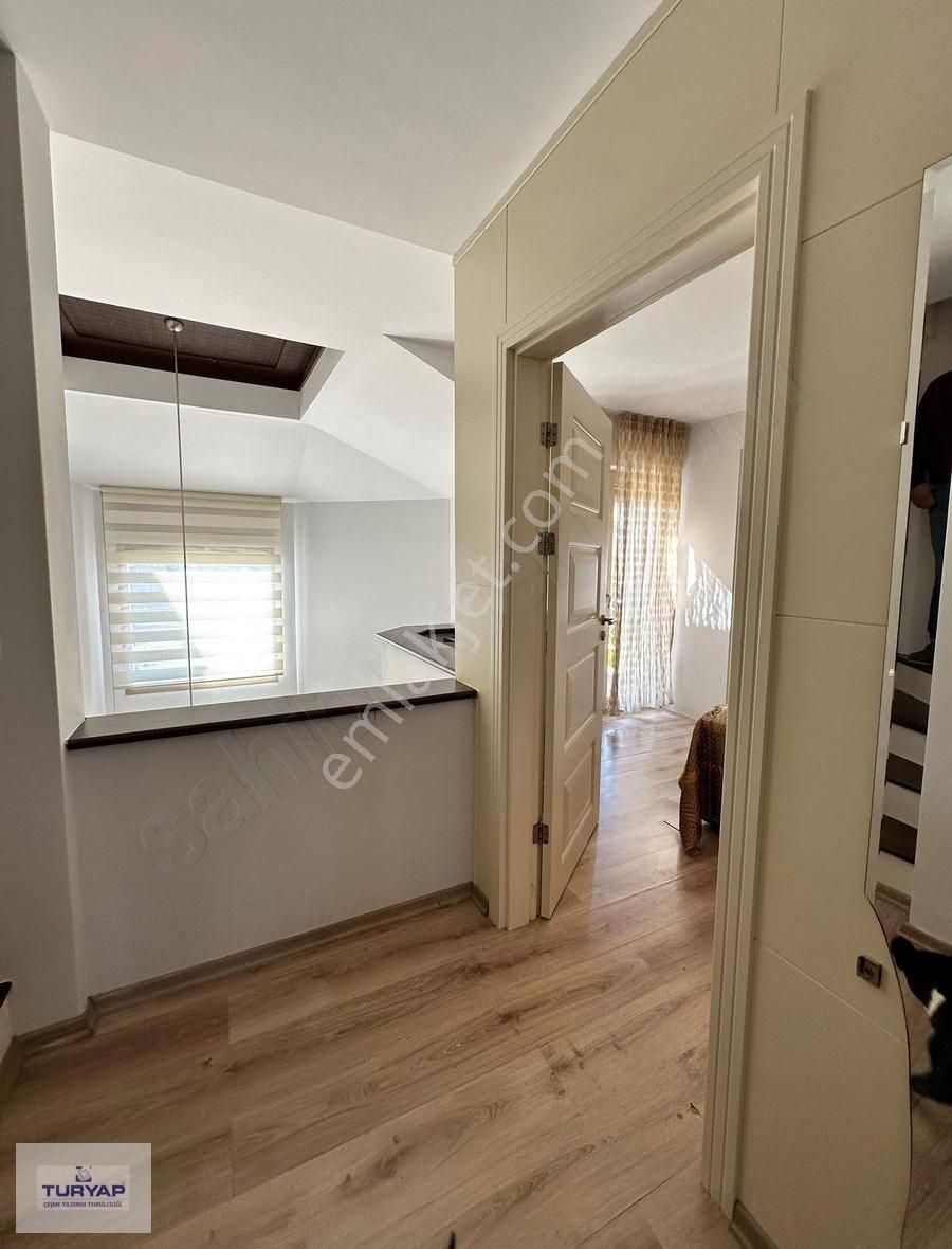 Turyap Çeşme Ilıca Havuzlu Sitede Müstakil Tadında 4+1 Villa - Görsel 2