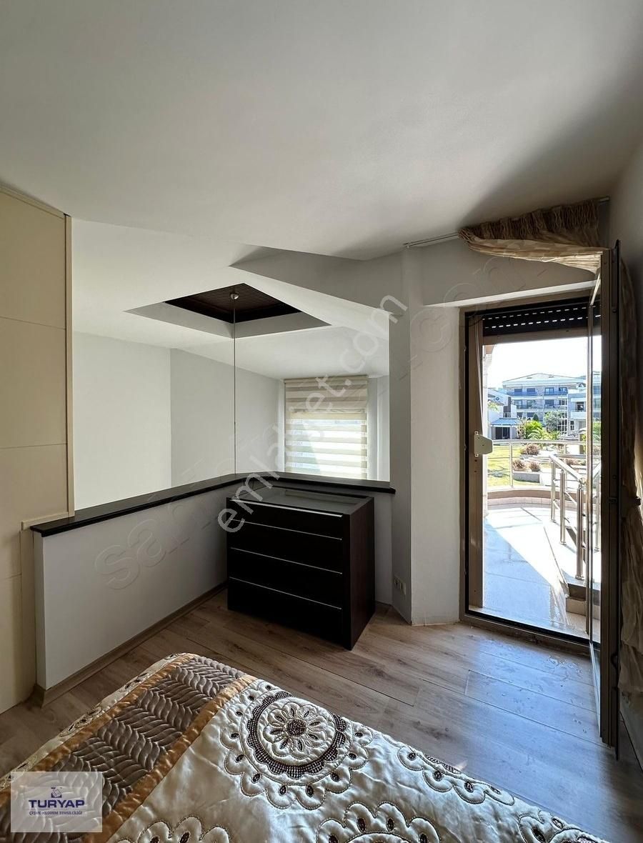 Turyap Çeşme Ilıca Havuzlu Sitede Müstakil Tadında 4+1 Villa - Görsel 19