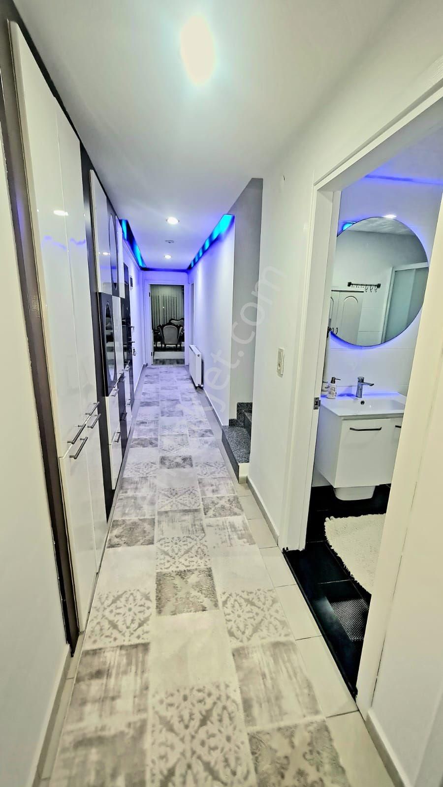 Acil!!! Satılık Kuşadası Ege Mahallesinde 4+1 Dubleks Daire - Görsel 6