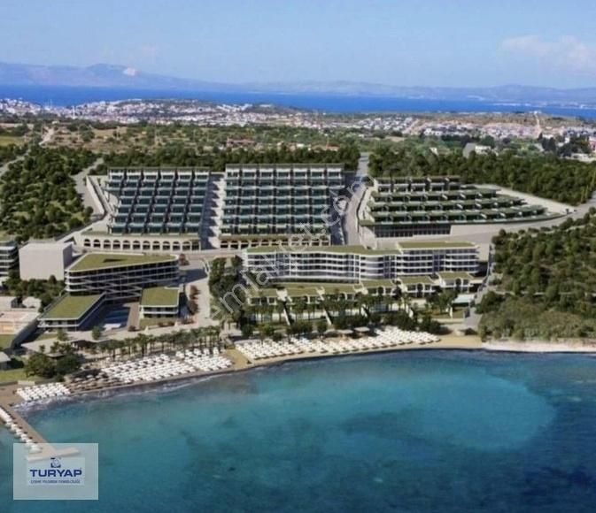 Turyap Çeşme Ayasaranda'da Satılık Denize Sıfır Projeden Villa