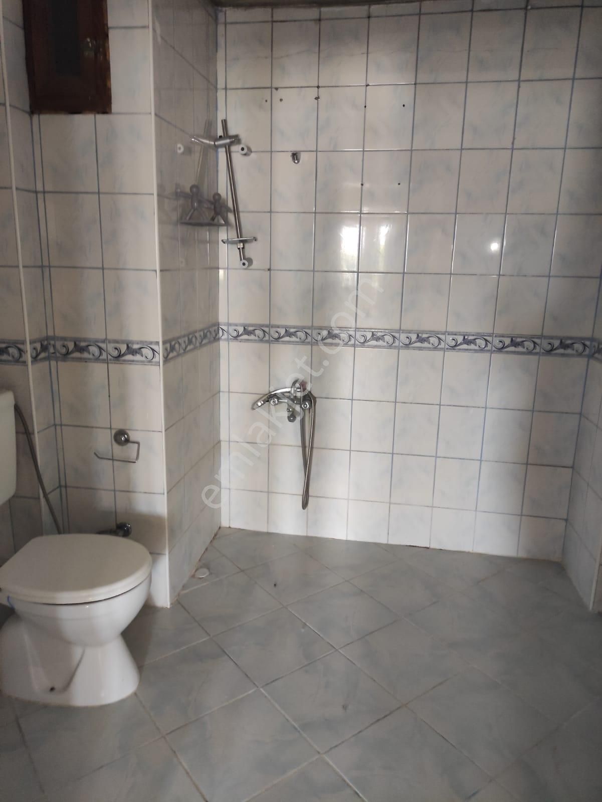 Hamidiye De Komple Satılık Bina, 2 Dükkan, 4 Daire, 1 Depo - Görsel 12