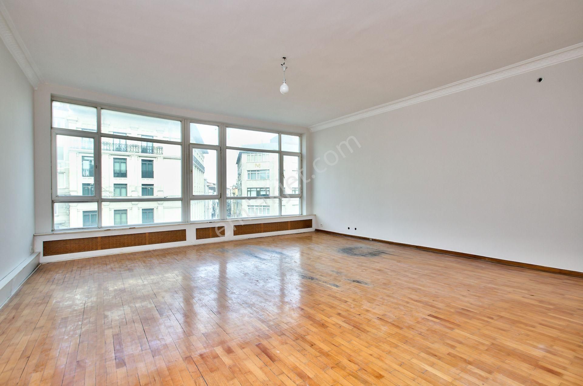 Şişli Halaskargazi Metro Çıkışı Katta Tek Fırsat Satılık Daire - Görsel 13