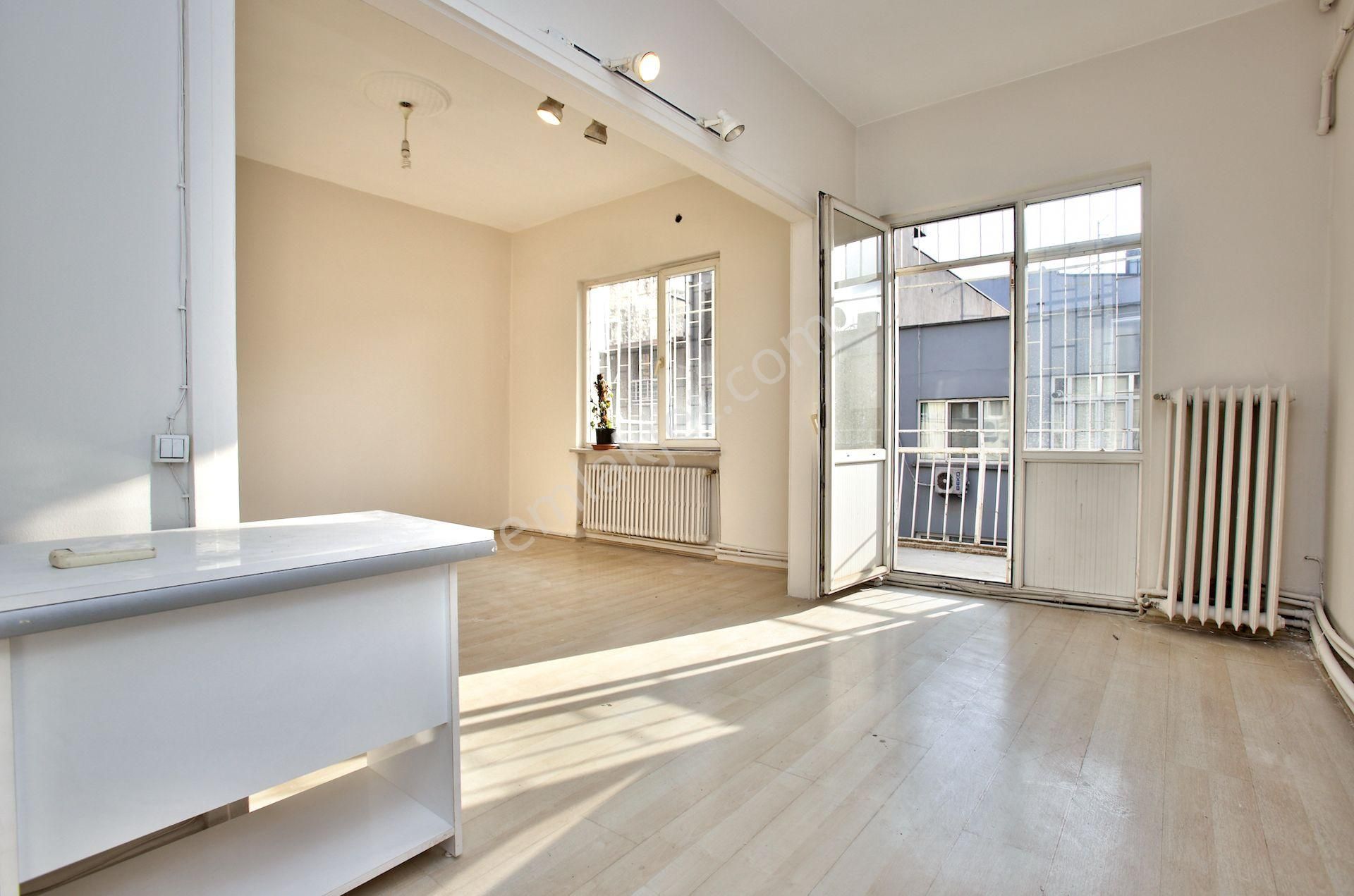 Şişli Halaskargazi Metro Çıkışı Katta Tek Fırsat Satılık Daire - Görsel 17