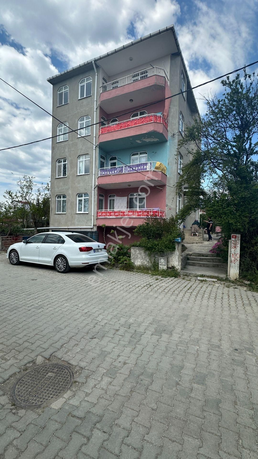Büyükçekmece Celaliye De 395 M2 Arsa İçerisinde 4 Adet Daire Arsa Fiyatına
