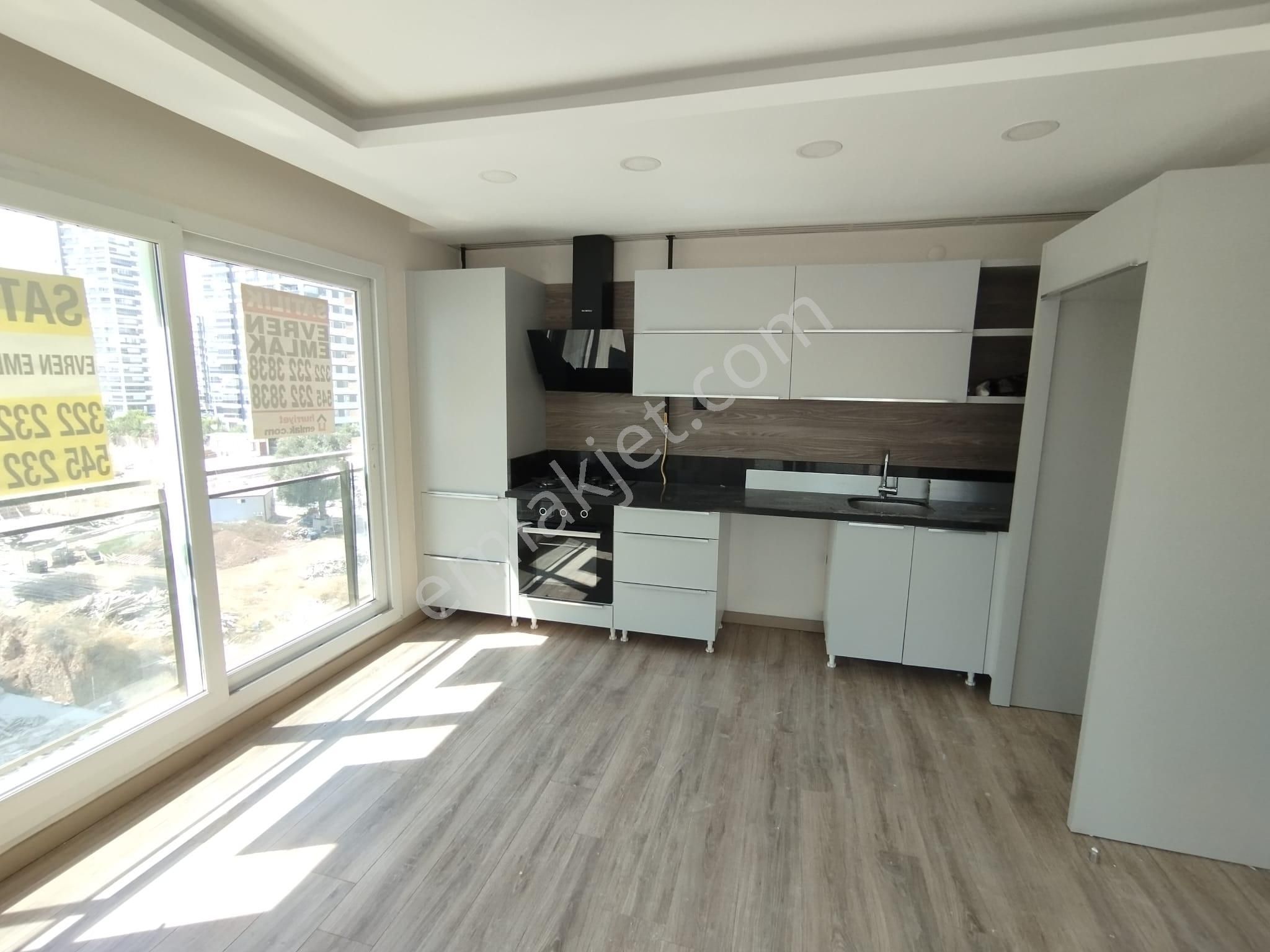 80.yıl Bulvarında Yüzme Havuzlu 7/24 Güvenlikli Sosyal Yaşam Alanlı Sitede 3+1 Lüks Daire