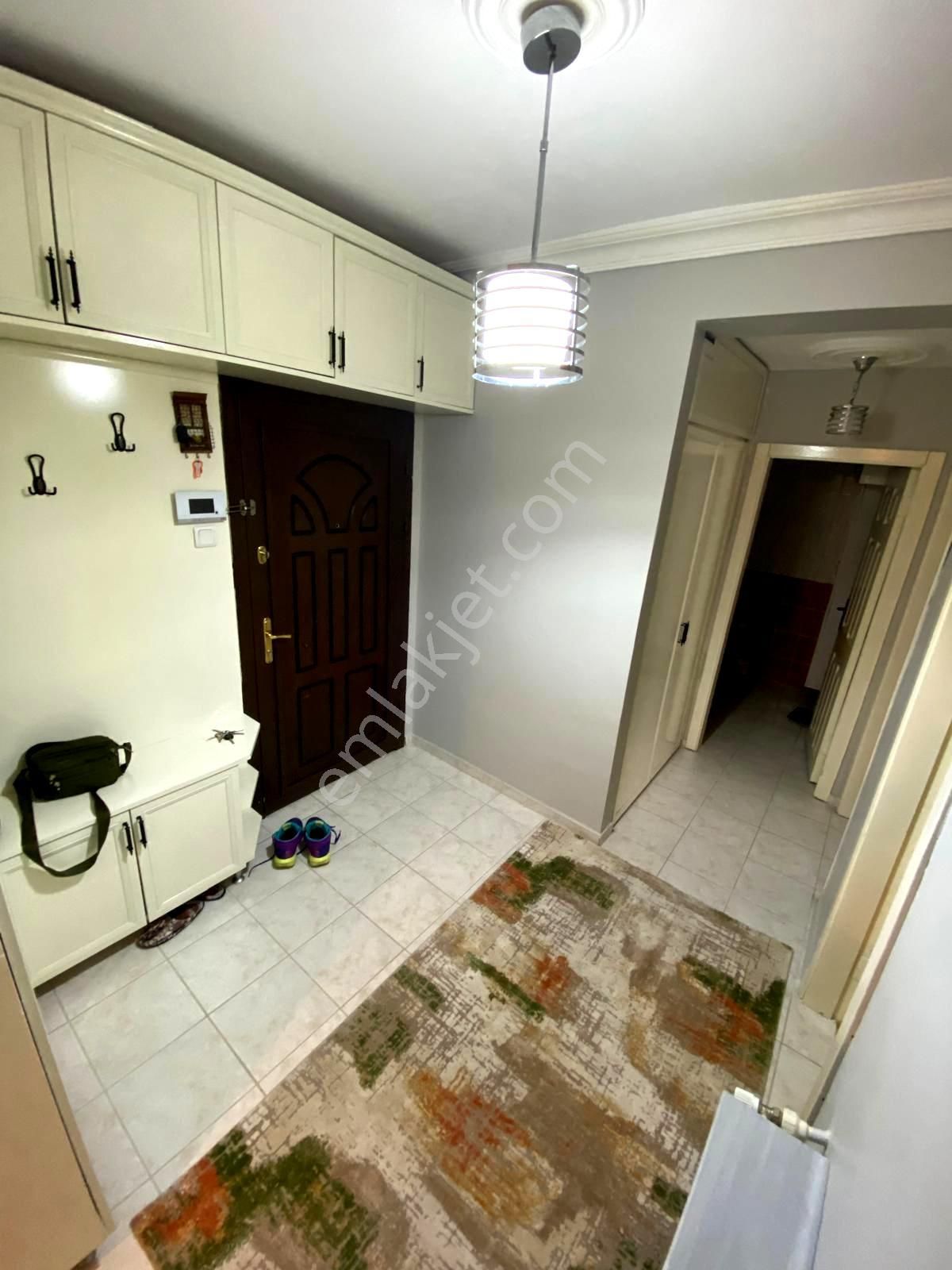 Emre Emlak'tan Selçuklu'da Arakatta Satılık Bakımlı 3+1 Daire - Görsel 24