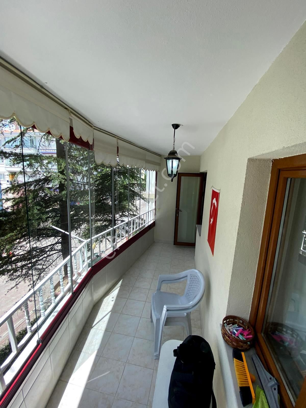 Emre Emlak'tan Selçuklu'da Arakatta Satılık Bakımlı 3+1 Daire - Görsel 17