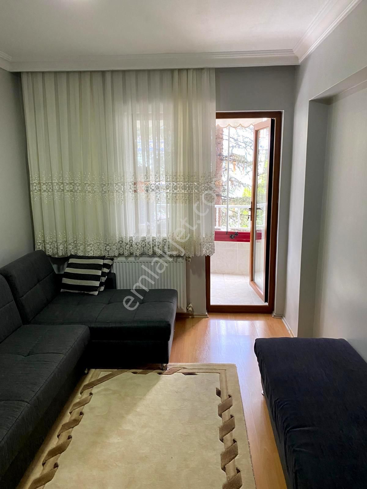 Emre Emlak'tan Selçuklu'da Arakatta Satılık Bakımlı 3+1 Daire - Görsel 12