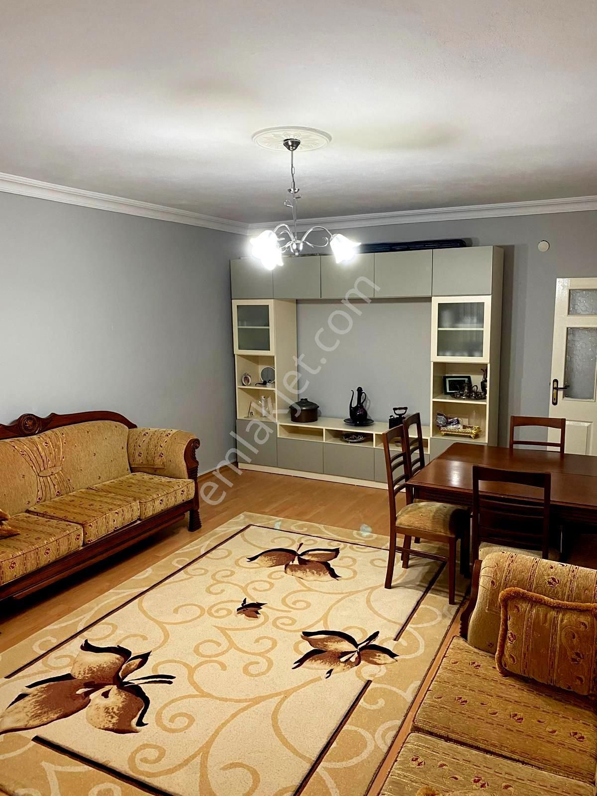 Emre Emlak'tan Selçuklu'da Arakatta Satılık Bakımlı 3+1 Daire - Görsel 5