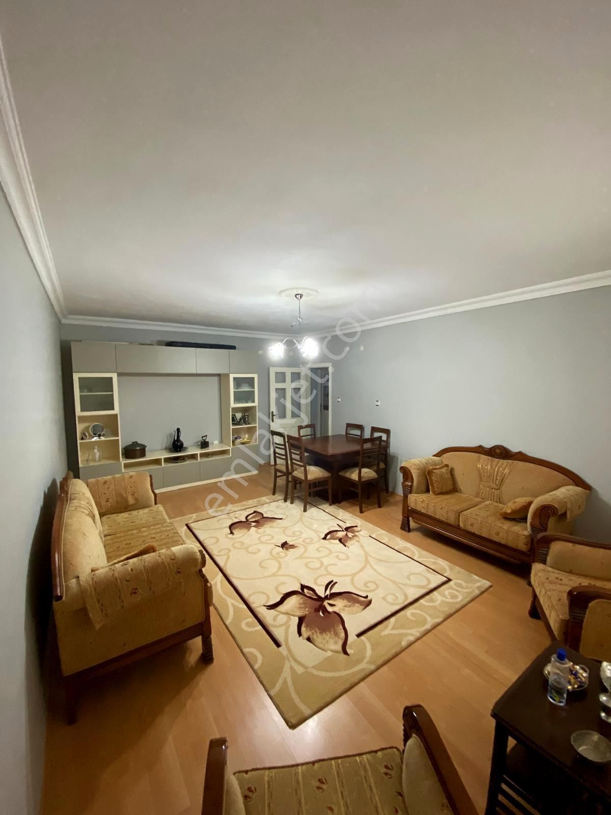 Emre Emlak'tan Selçuklu'da Arakatta Satılık Bakımlı 3+1 Daire - Görsel 6