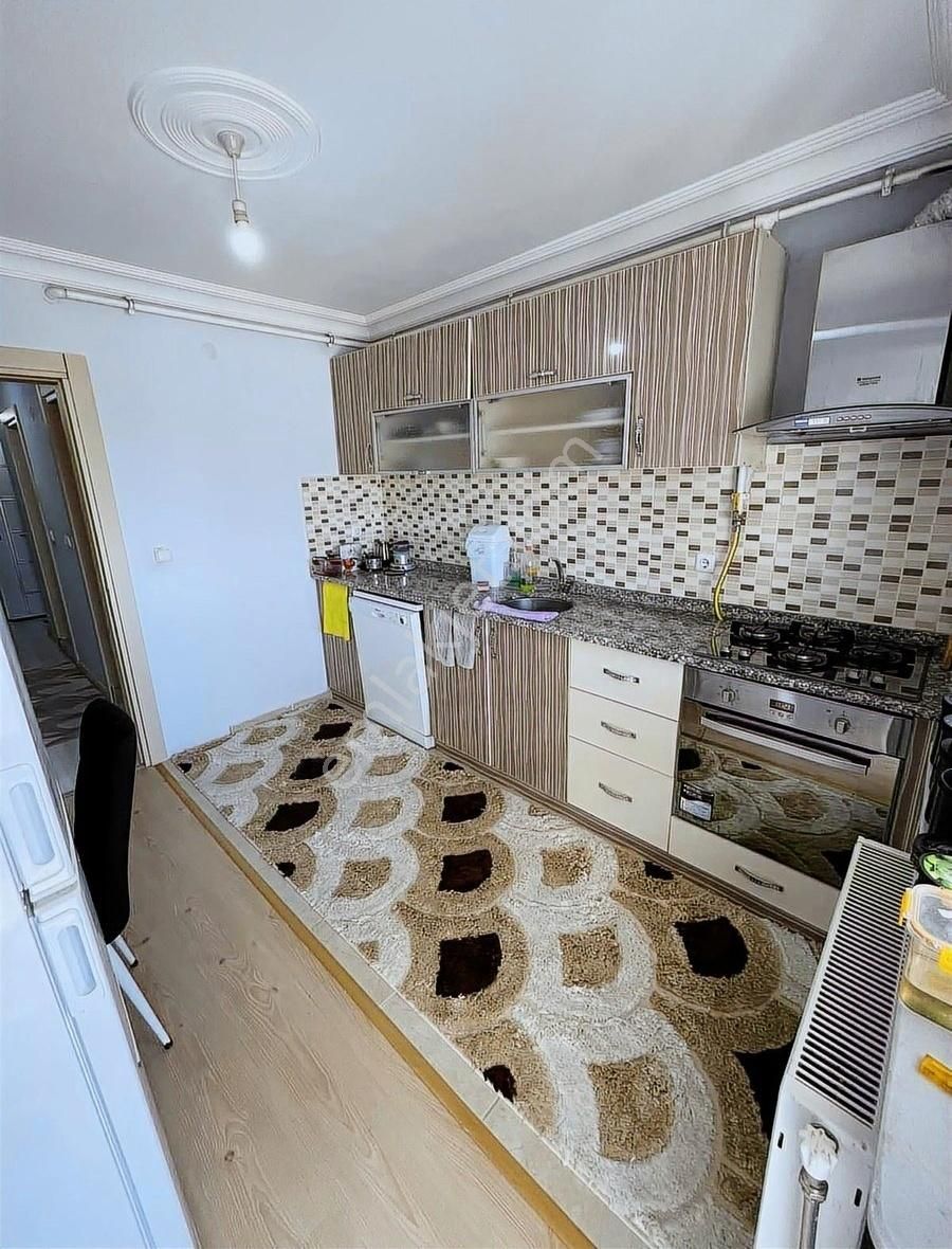 Corner Parkın Karşısında İsmetpaşa'da 2+1 Merkezi Konum Daire