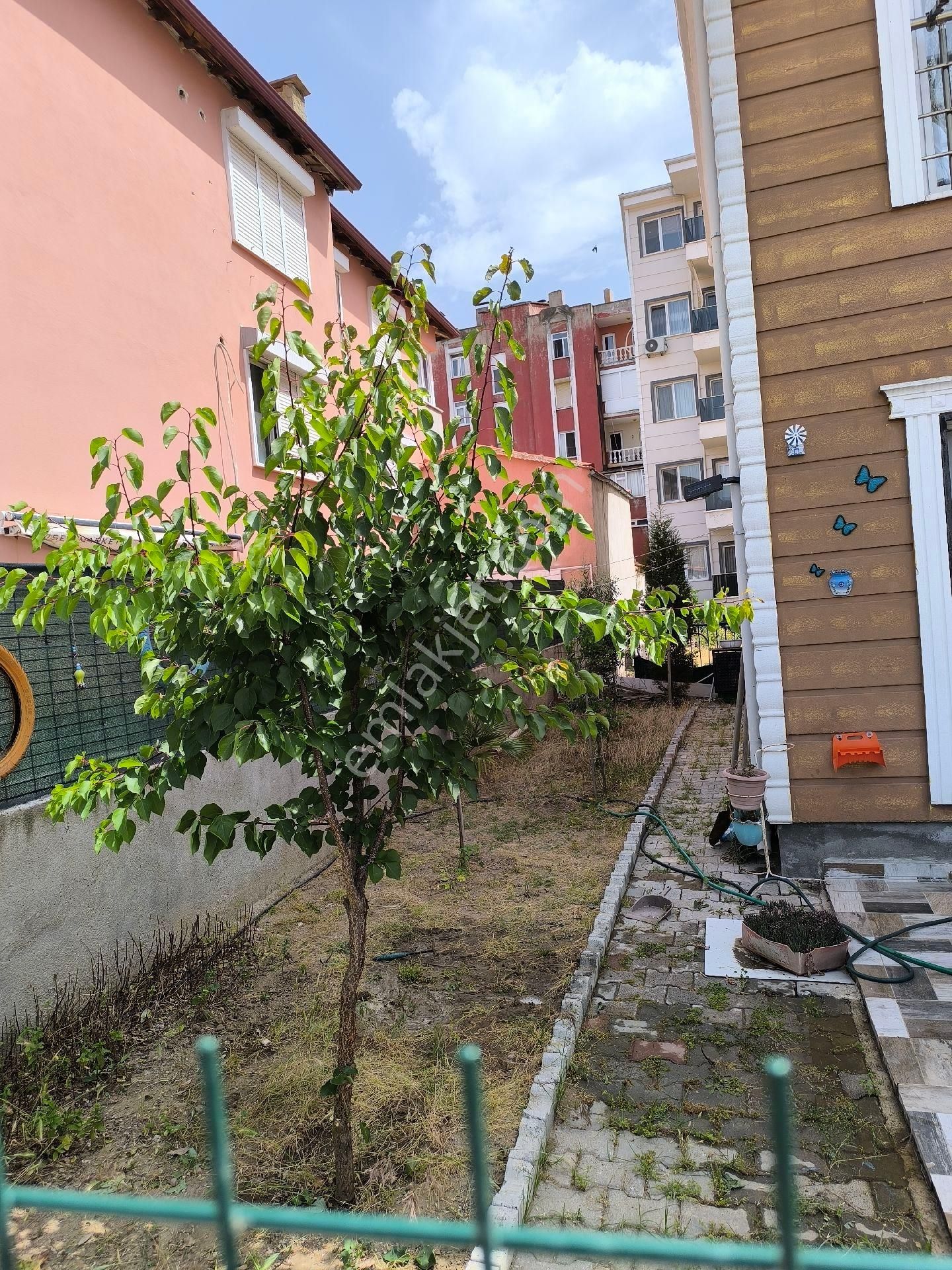 Villa Tadında Bahçeli Eşyalı Kiralık Ev - Görsel 3