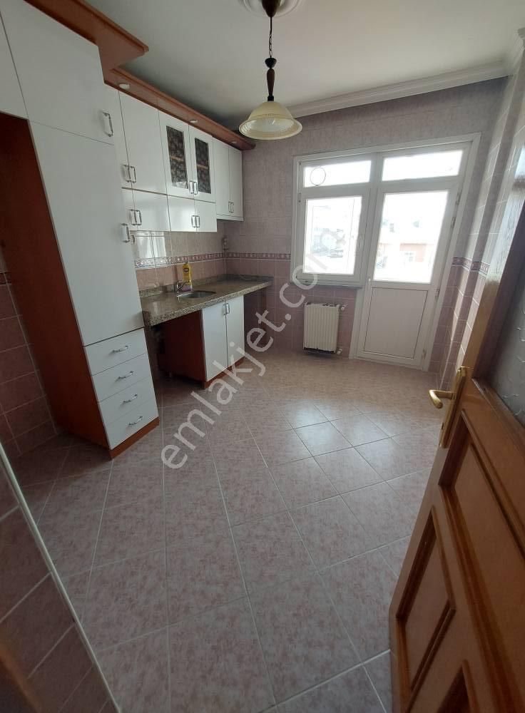 Engin Emlak'tan Kiralık Altınşehir Metro Durağı Arkası 2+1