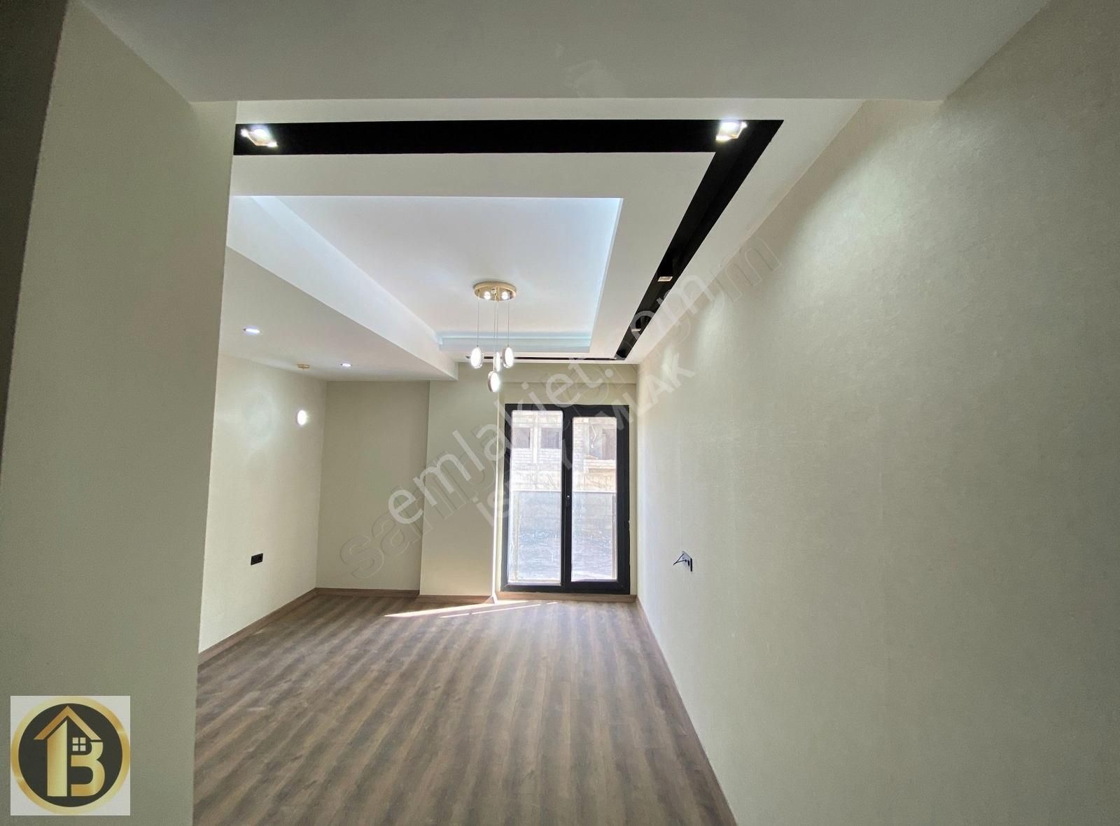 Beylerbeyi'nde 1. Katta Acil Satılık Satılık 5,5+1 Lüks Daire - Görsel 35