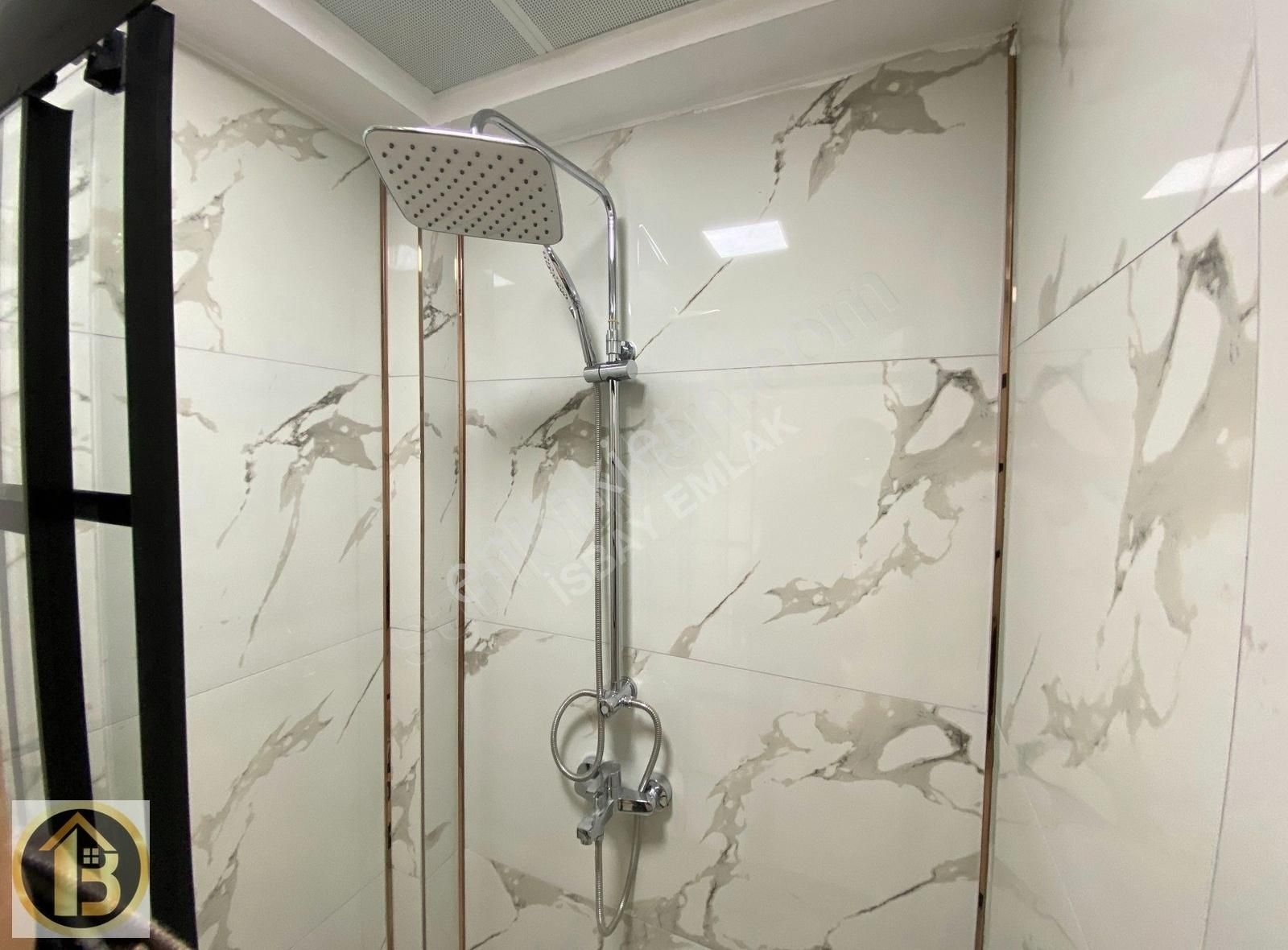 Beylerbeyi'nde 1. Katta Acil Satılık Satılık 5,5+1 Lüks Daire - Görsel 11