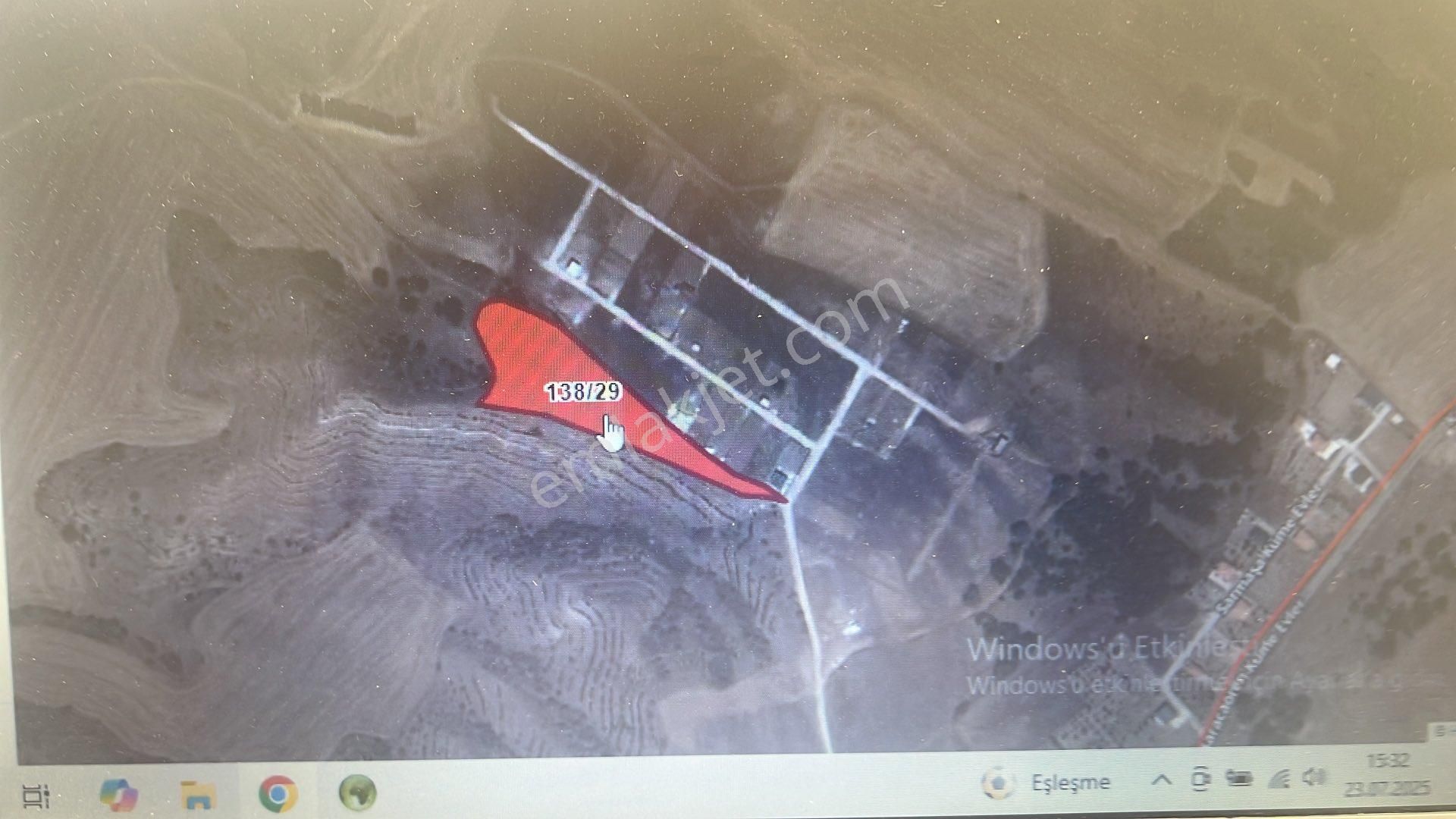 Arkadaş Emlaktan Sarmaşa Köyünde 5 Dönüm Satılık Tarla