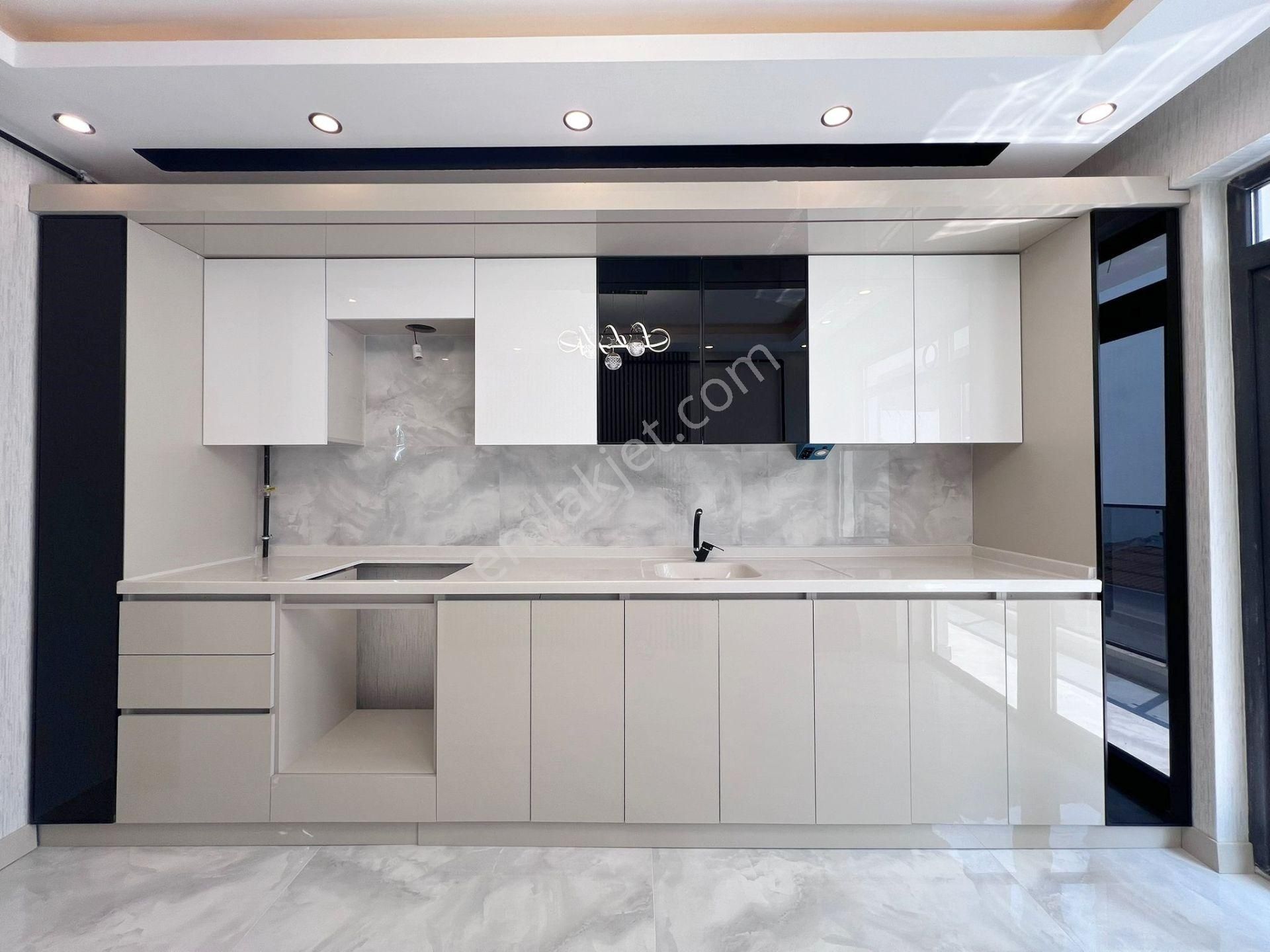 Öz Maşallah'dan Keciörende İskanlı Katta Sıfır 2+1 Daire.! - Görsel 3