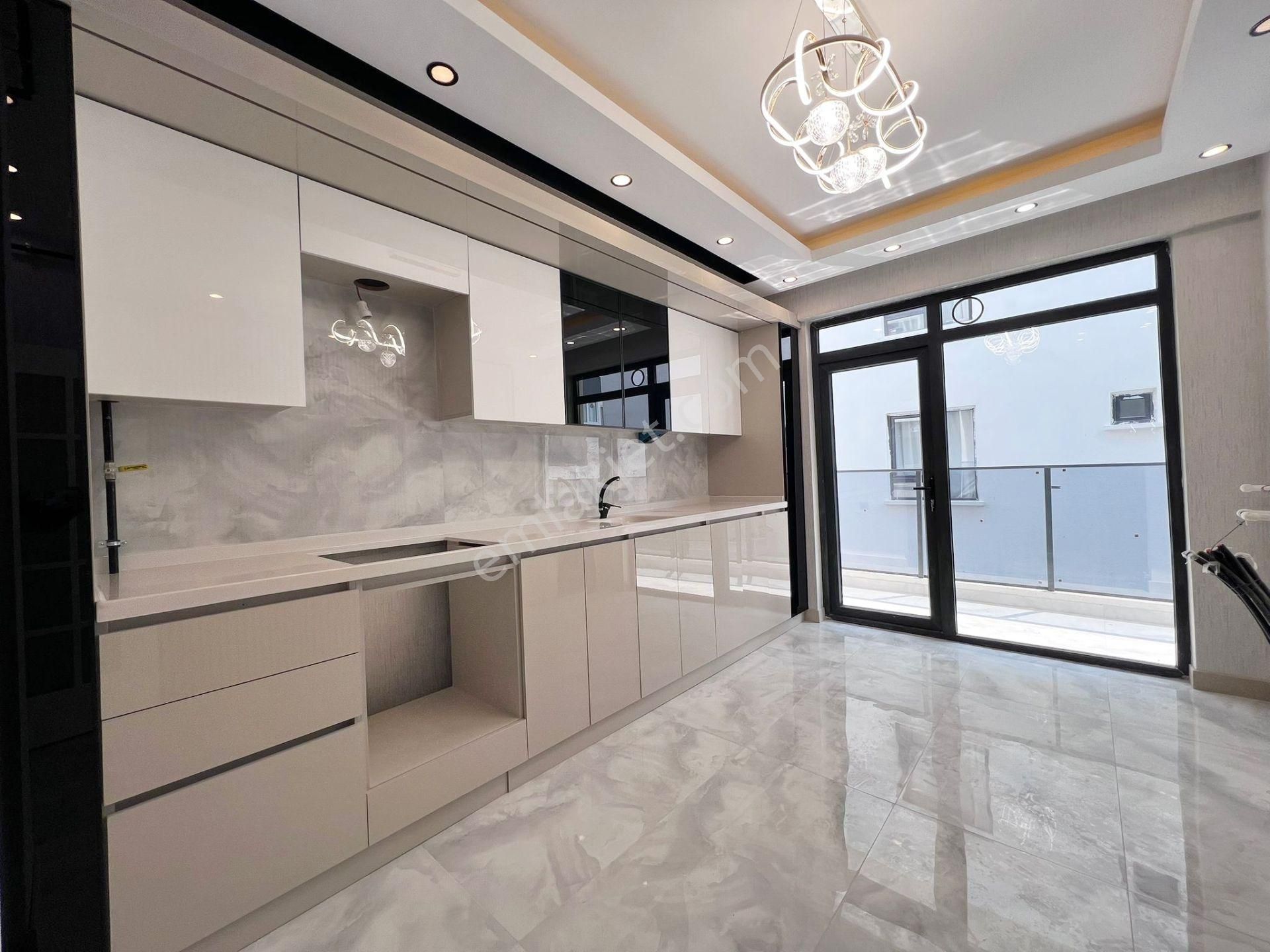 Öz Maşallah'dan Keciörende İskanlı Katta Sıfır 2+1 Daire.! - Görsel 2