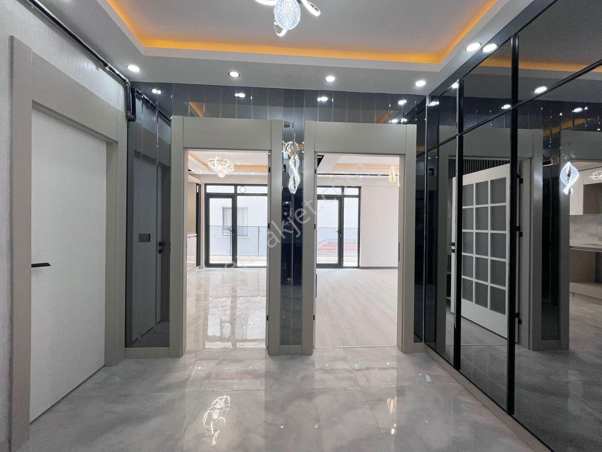 Öz Maşallah'dan Keciörende İskanlı Katta Sıfır 2+1 Daire.! - Görsel 7