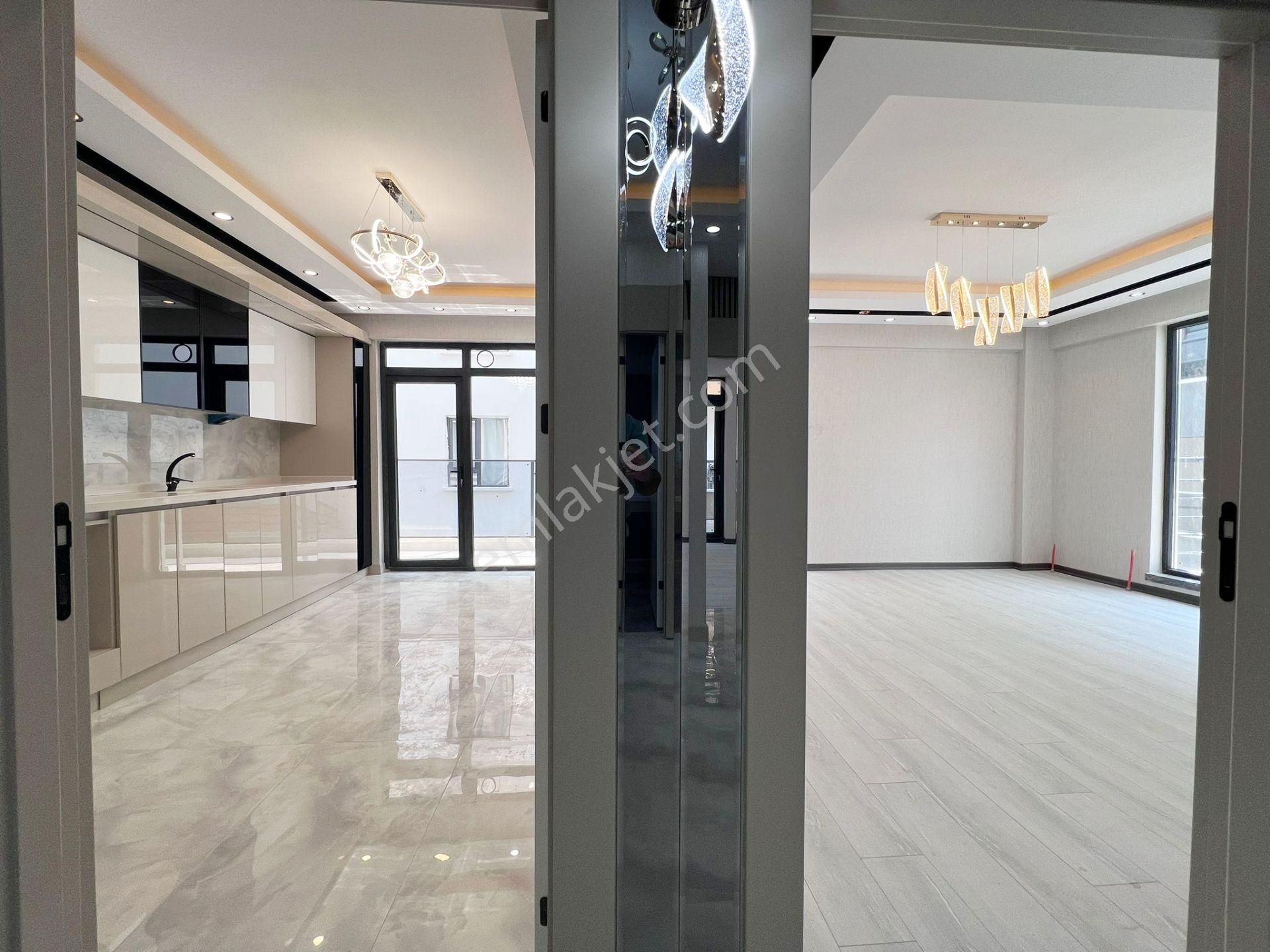 Öz Maşallah'dan Keciörende İskanlı Katta Sıfır 2+1 Daire.! - Görsel 14