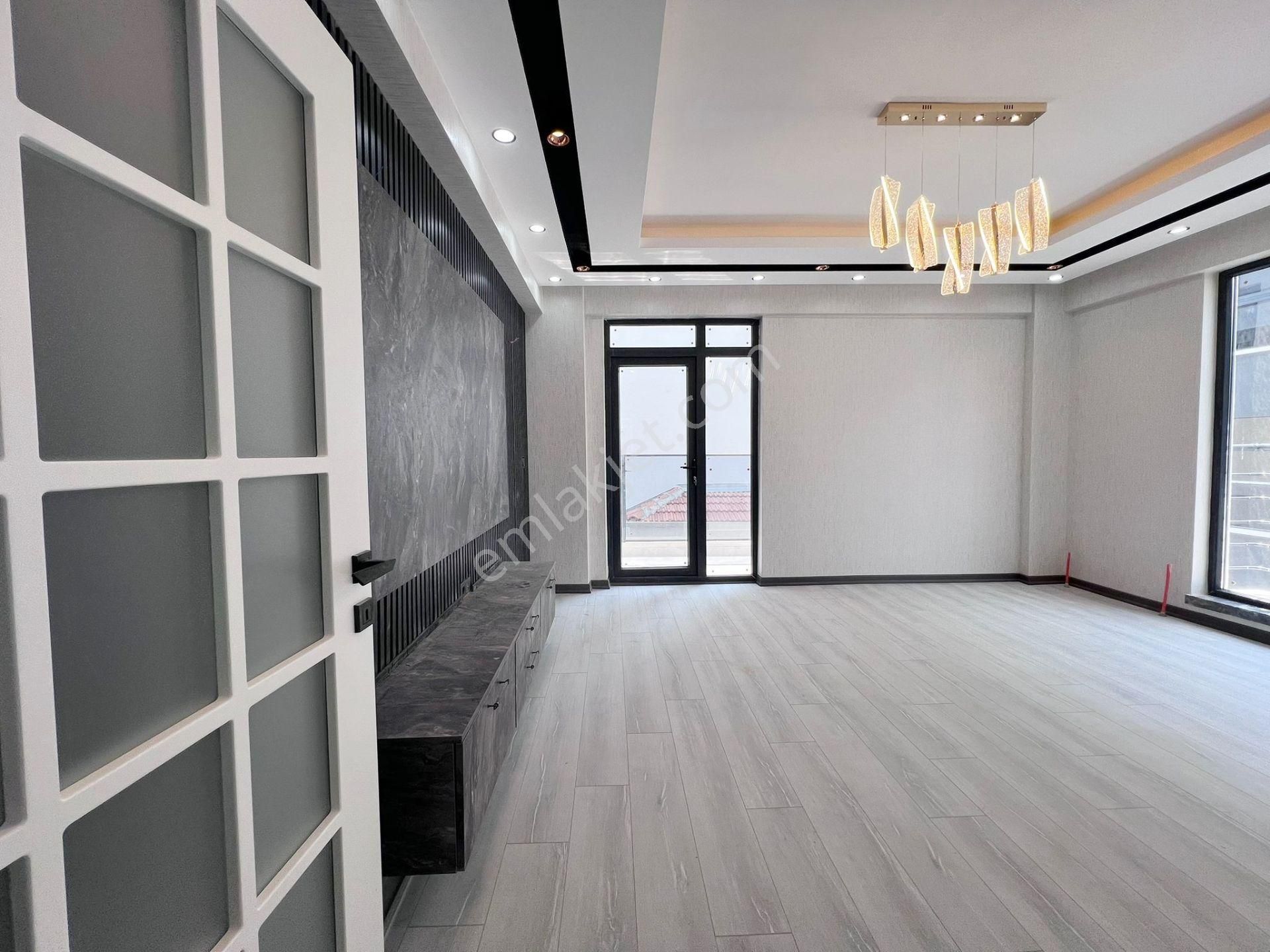 Öz Maşallah'dan Keciörende İskanlı Katta Sıfır 2+1 Daire.! - Görsel 22