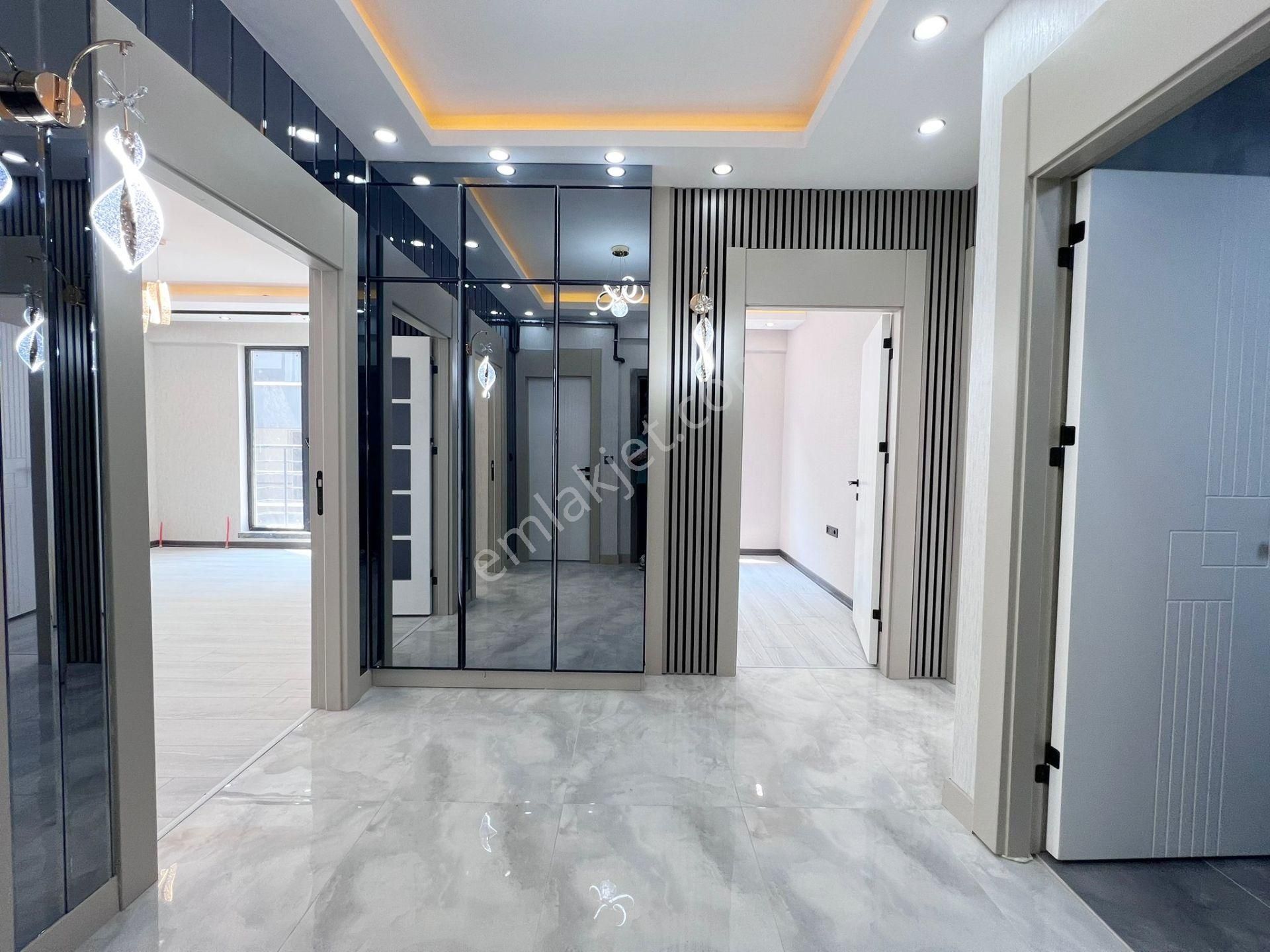 Öz Maşallah'dan Keciörende İskanlı Katta Sıfır 2+1 Daire.! - Görsel 10