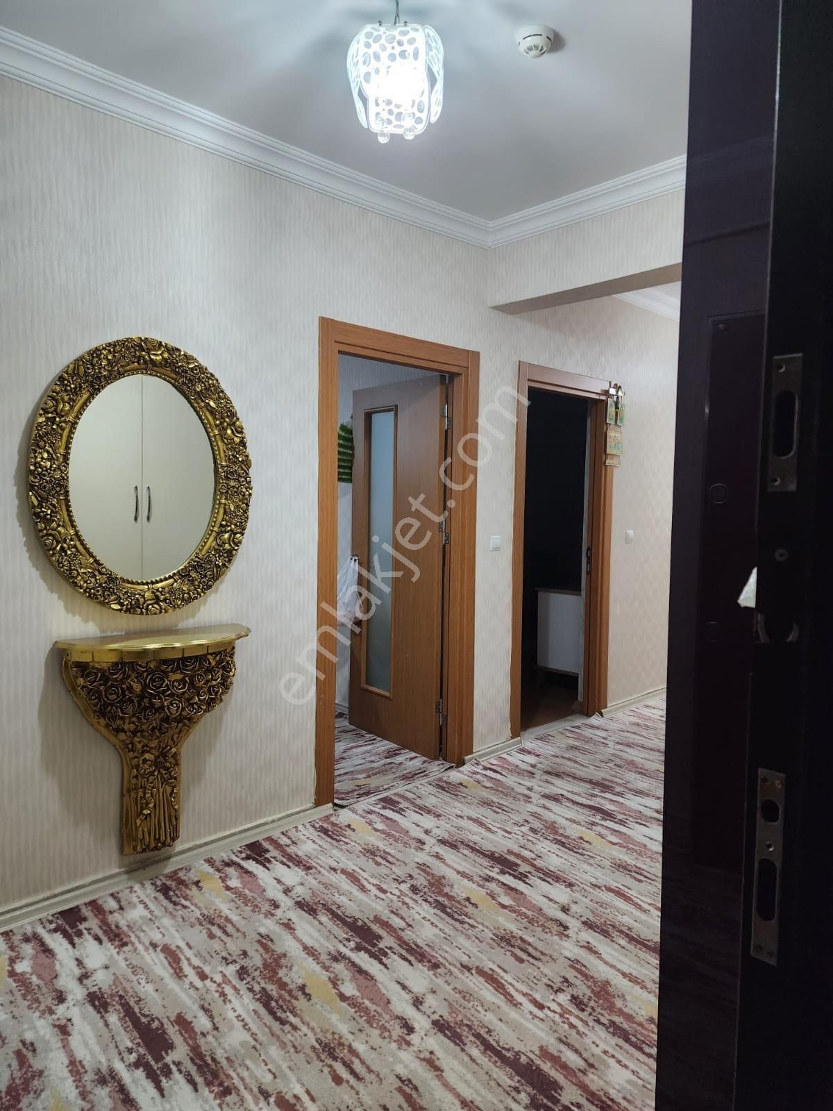 Mavi Gayrimenkulden Seyrantepe Sembol Market Yanında 3+1 Satılık