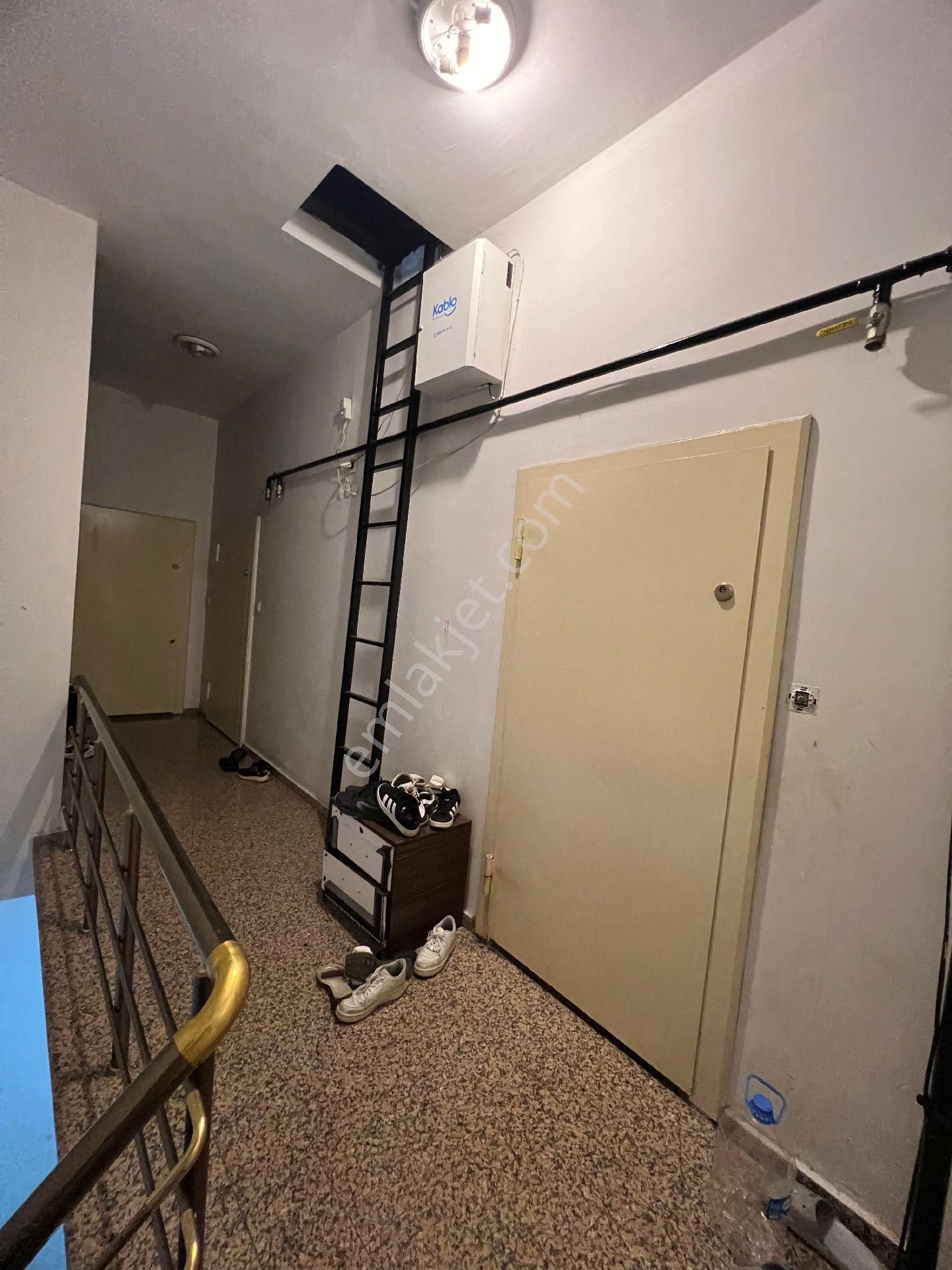Zirvem Emlaktan Çağlayan Mah Kiralık 1 -1çatı Katı