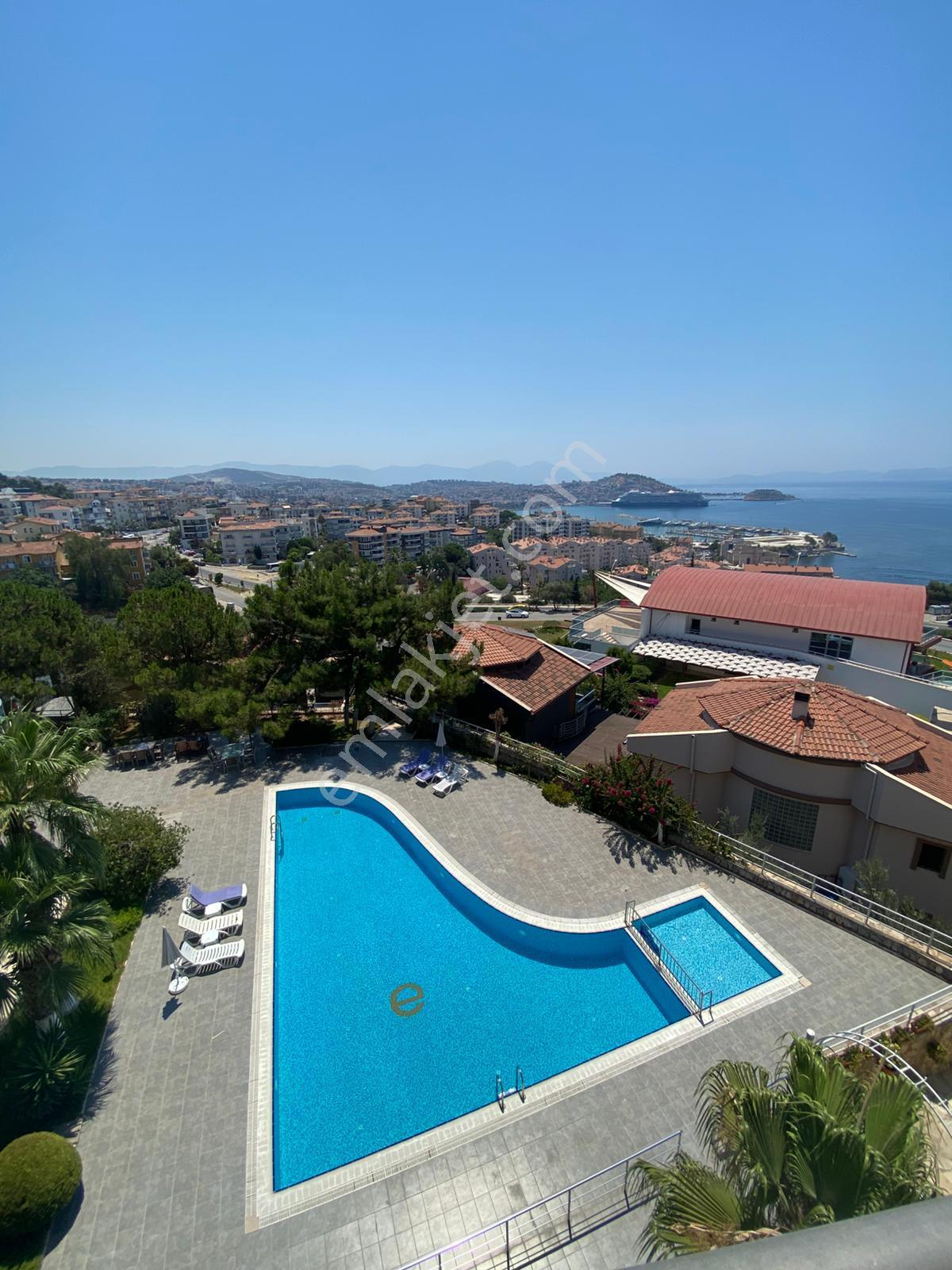 Kuşadası Marina Hastane Karşısı Eşyalı 3+1 Full Deniz Manzaralı Havuzlu Daire - Görsel 4