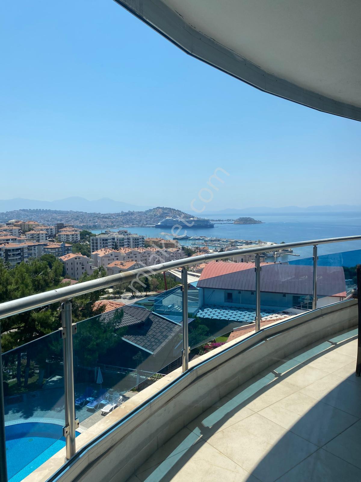 Kuşadası Marina Hastane Karşısı Eşyalı 3+1 Full Deniz Manzaralı Havuzlu Daire - Görsel 3